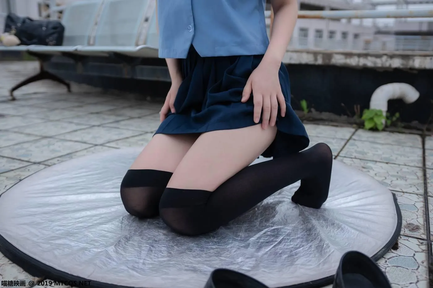 [喵糖映画] VOL.070 半度度度喵 小黄帽女孩[48P]插图2