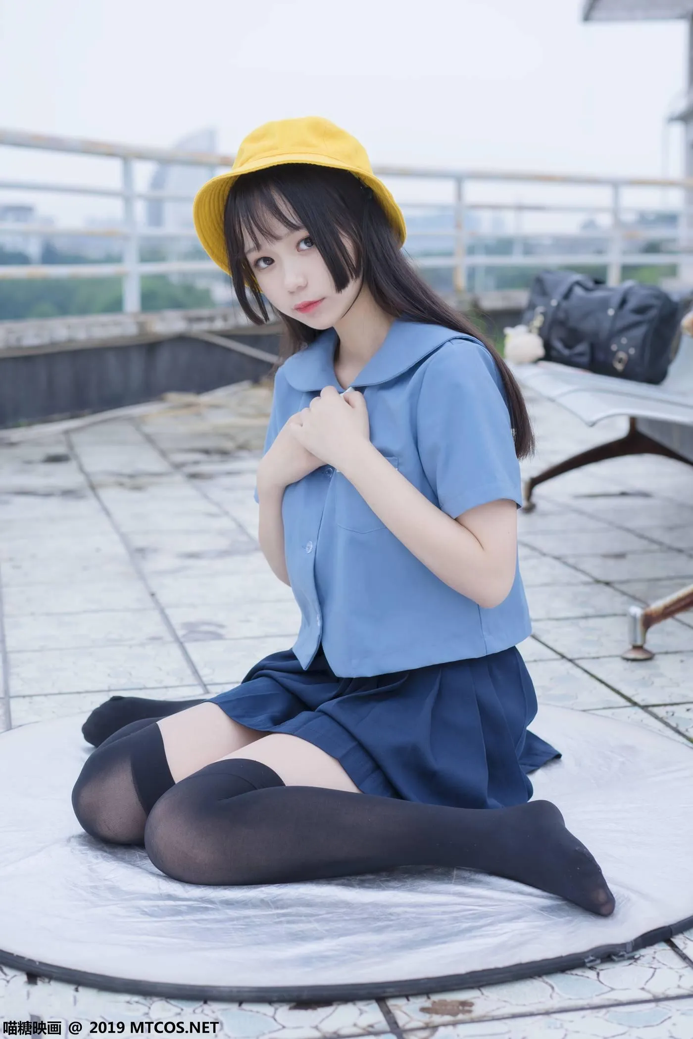 [喵糖映画] VOL.070 半度度度喵 小黄帽女孩[48P]插图3