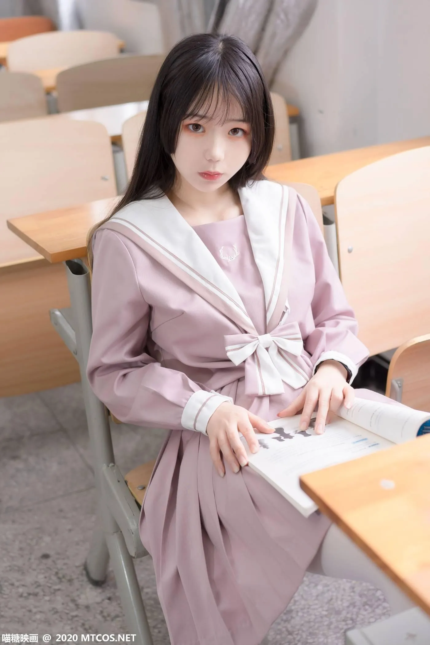 [喵糖映画] VOL.074 半度度度喵 粉色JK小姐姐[49P]插图9