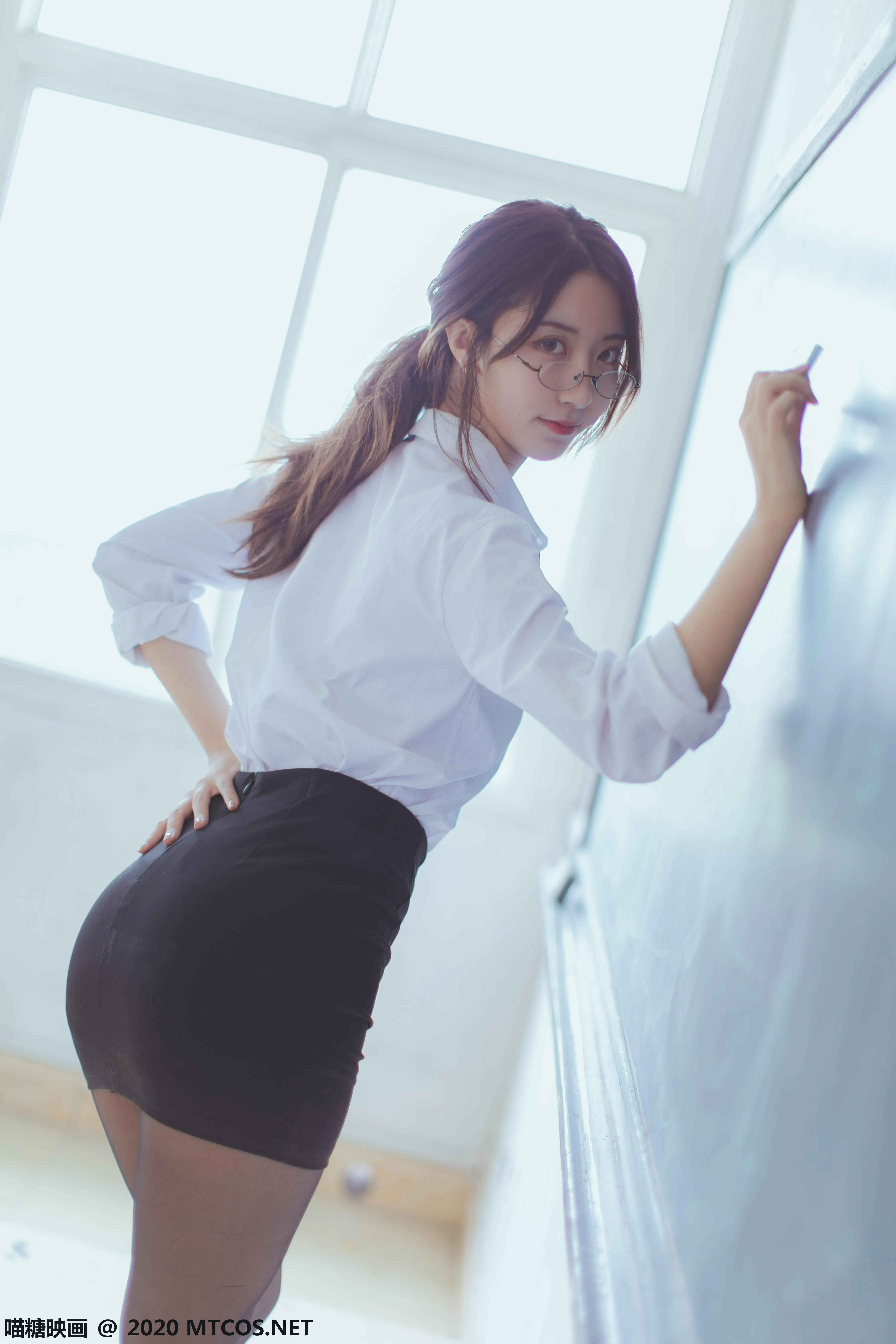 [喵糖映画] VOL.282 OL制服[29P]插图6