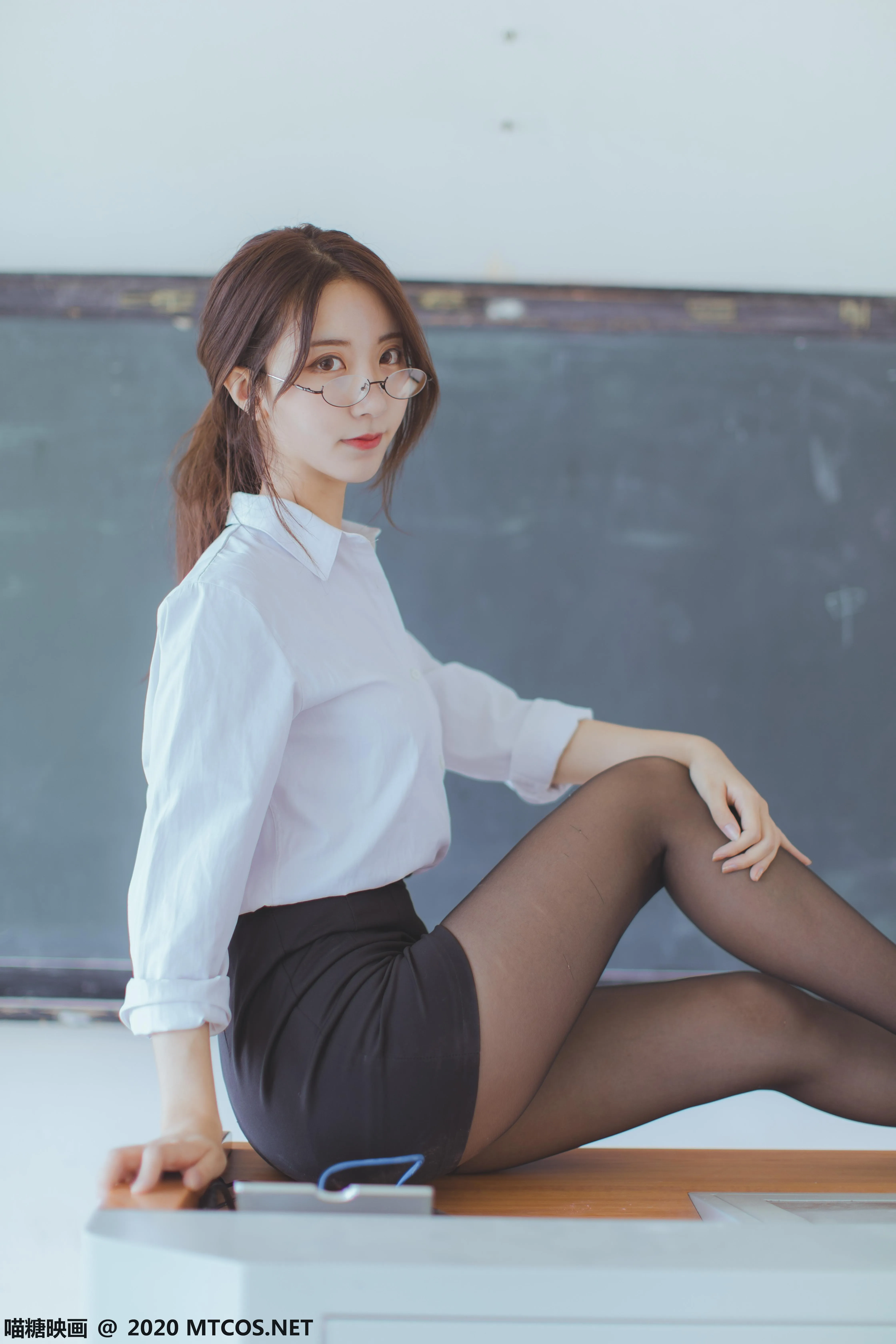 [喵糖映画] VOL.282 OL制服[29P]插图