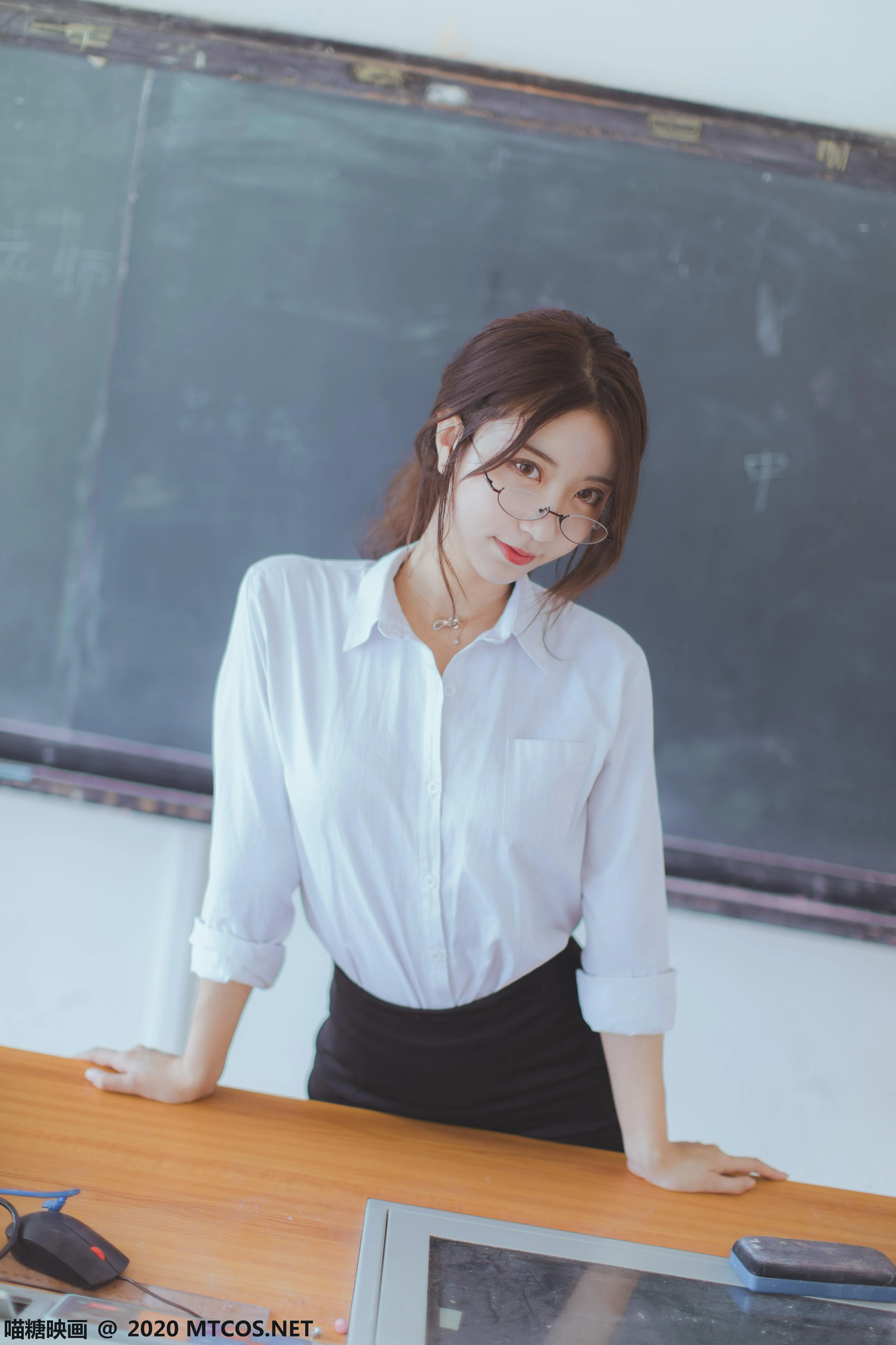 [喵糖映画] VOL.282 OL制服[29P]插图1