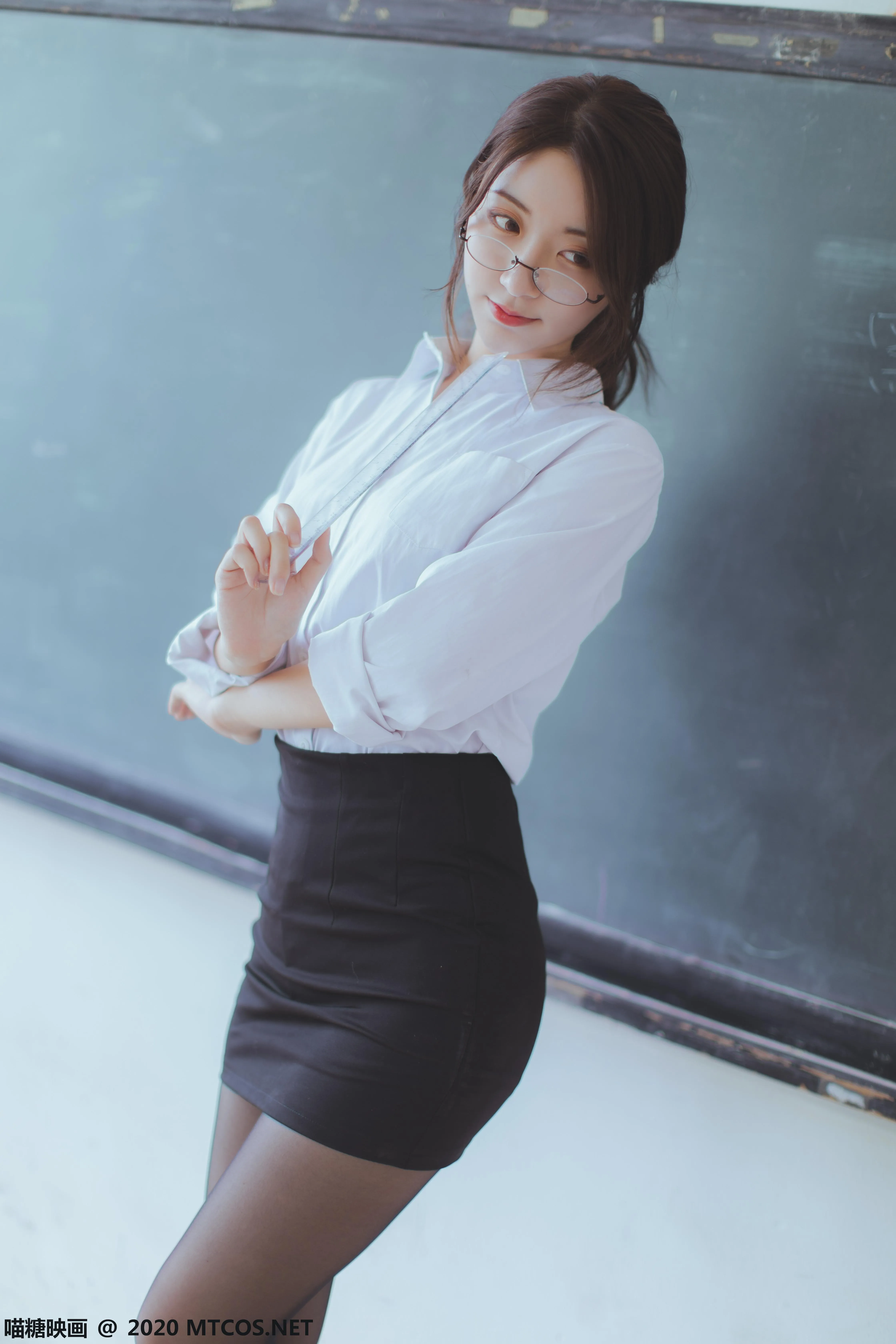[喵糖映画] VOL.282 OL制服[29P]插图1