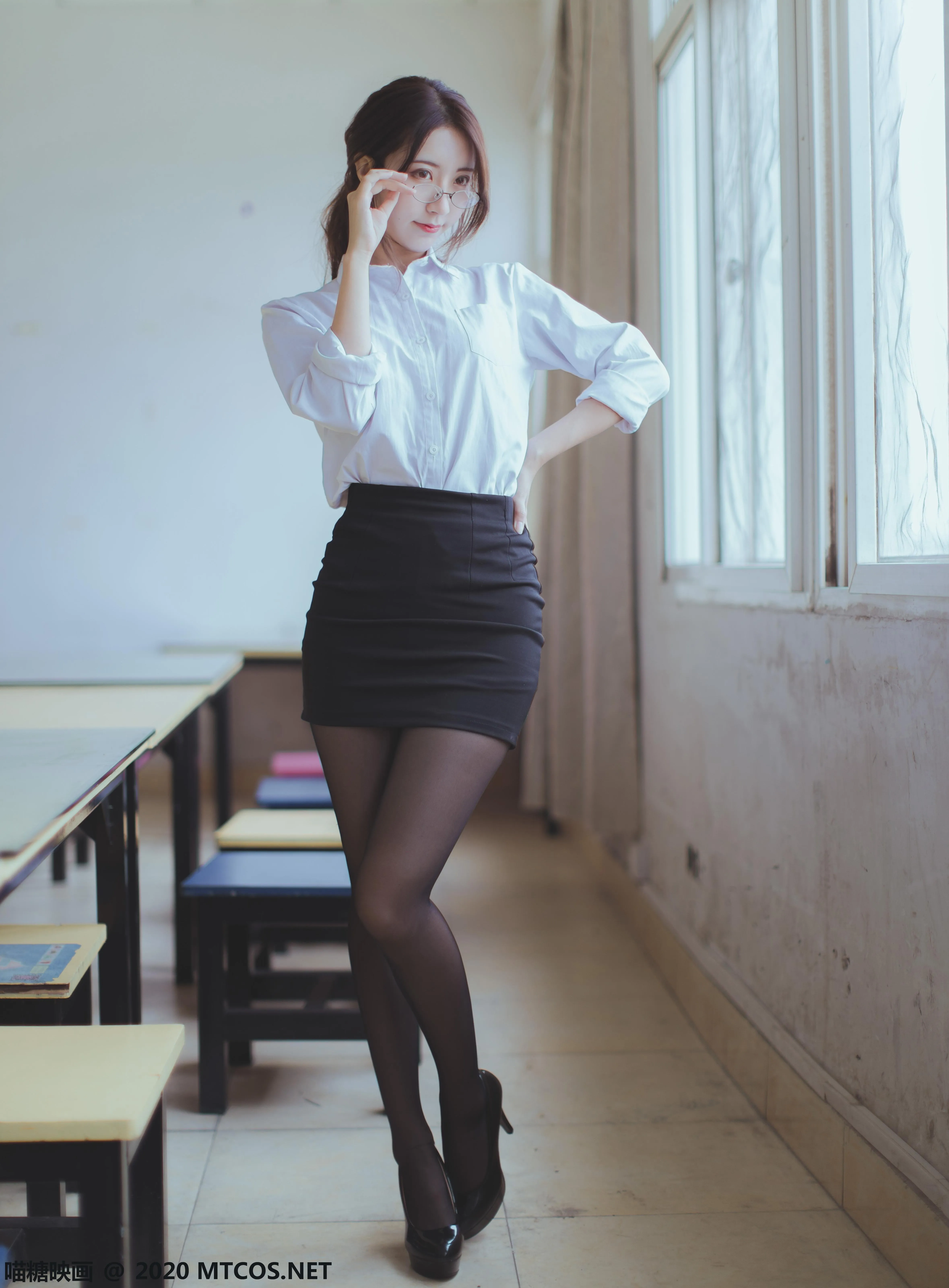 [喵糖映画] VOL.282 OL制服[29P]插图8