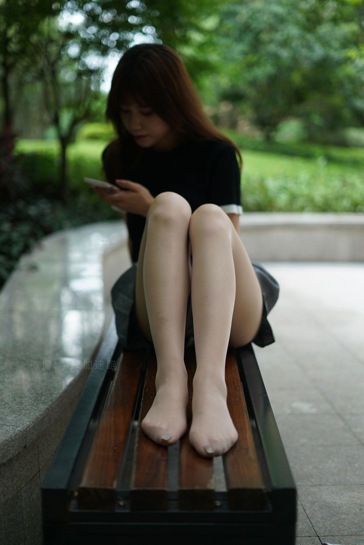 学妹加速跑 XM048《这天气看有点热琪琪》[89P]插图1