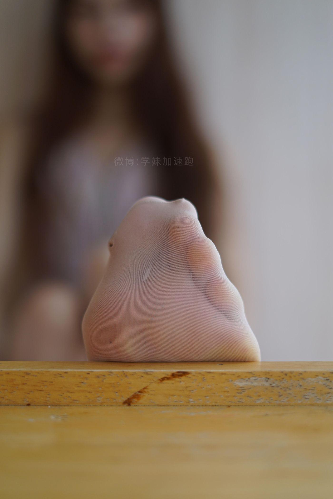 学妹加速跑 XM067《腿长即是美-盘盘》[101P]插图3