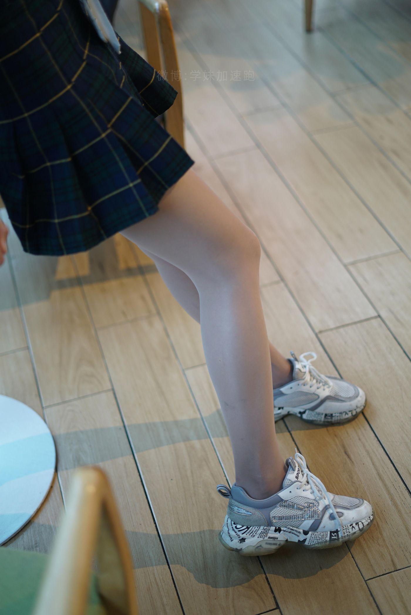 学妹加速跑 XM052《清纯学院风，性感天鹅绒敏儿》[87P]插图7