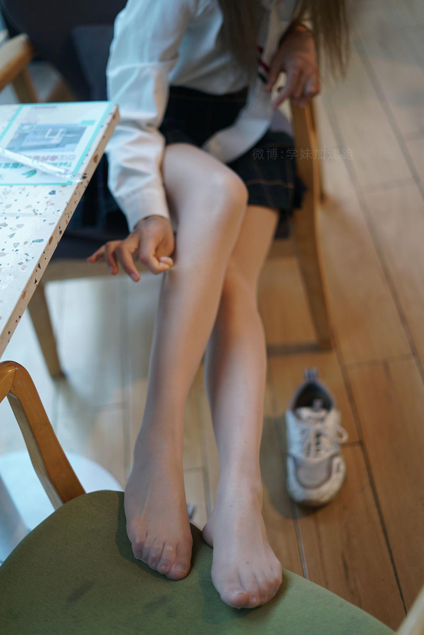 学妹加速跑 XM052《清纯学院风，性感天鹅绒敏儿》[87P]插图1