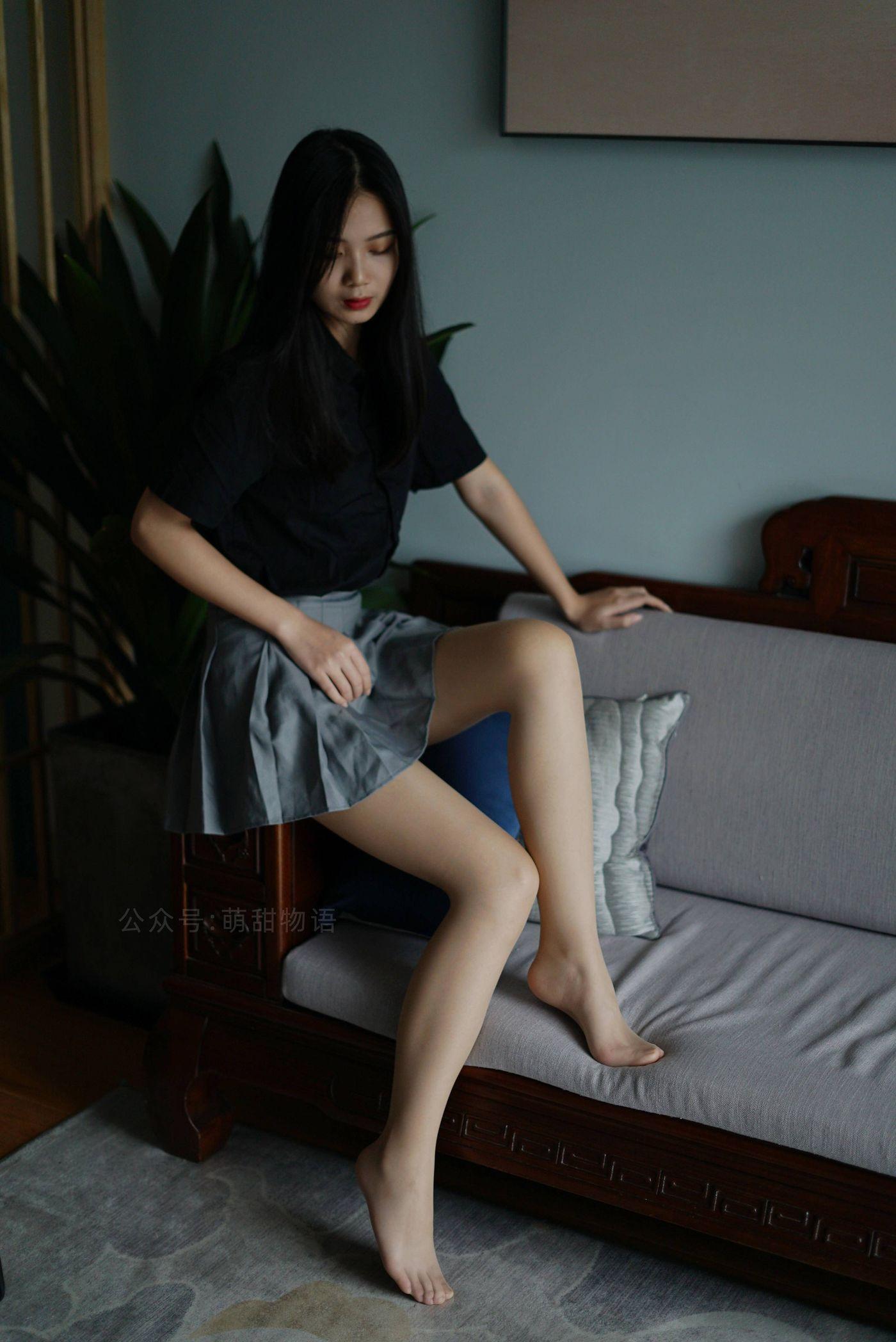 萌甜物语 XM121《短裙黑衬衣-小苏》[97P]插图2