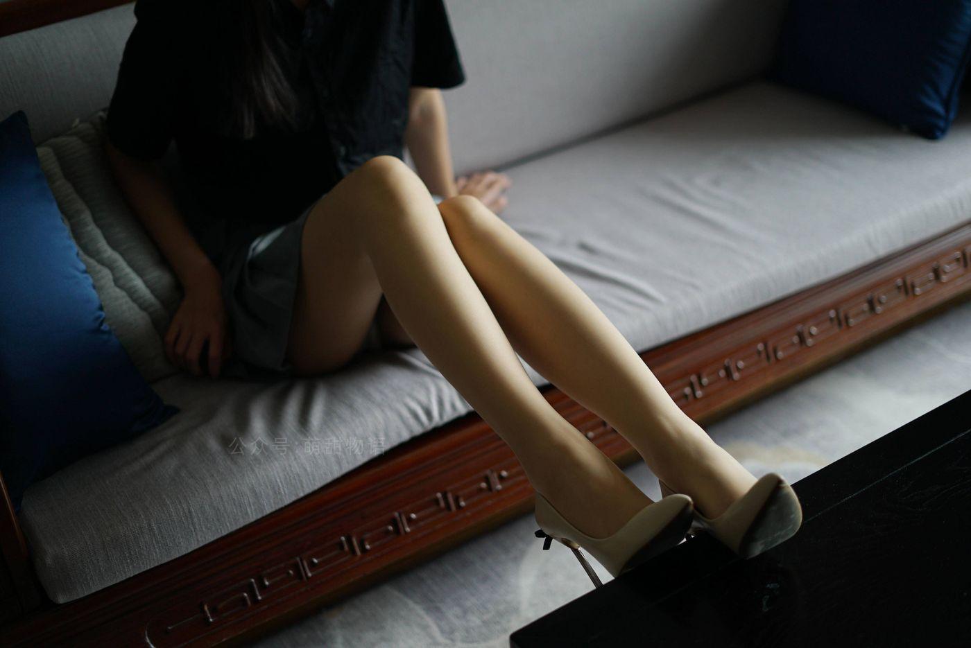 萌甜物语 XM121《短裙黑衬衣-小苏》[97P]插图3