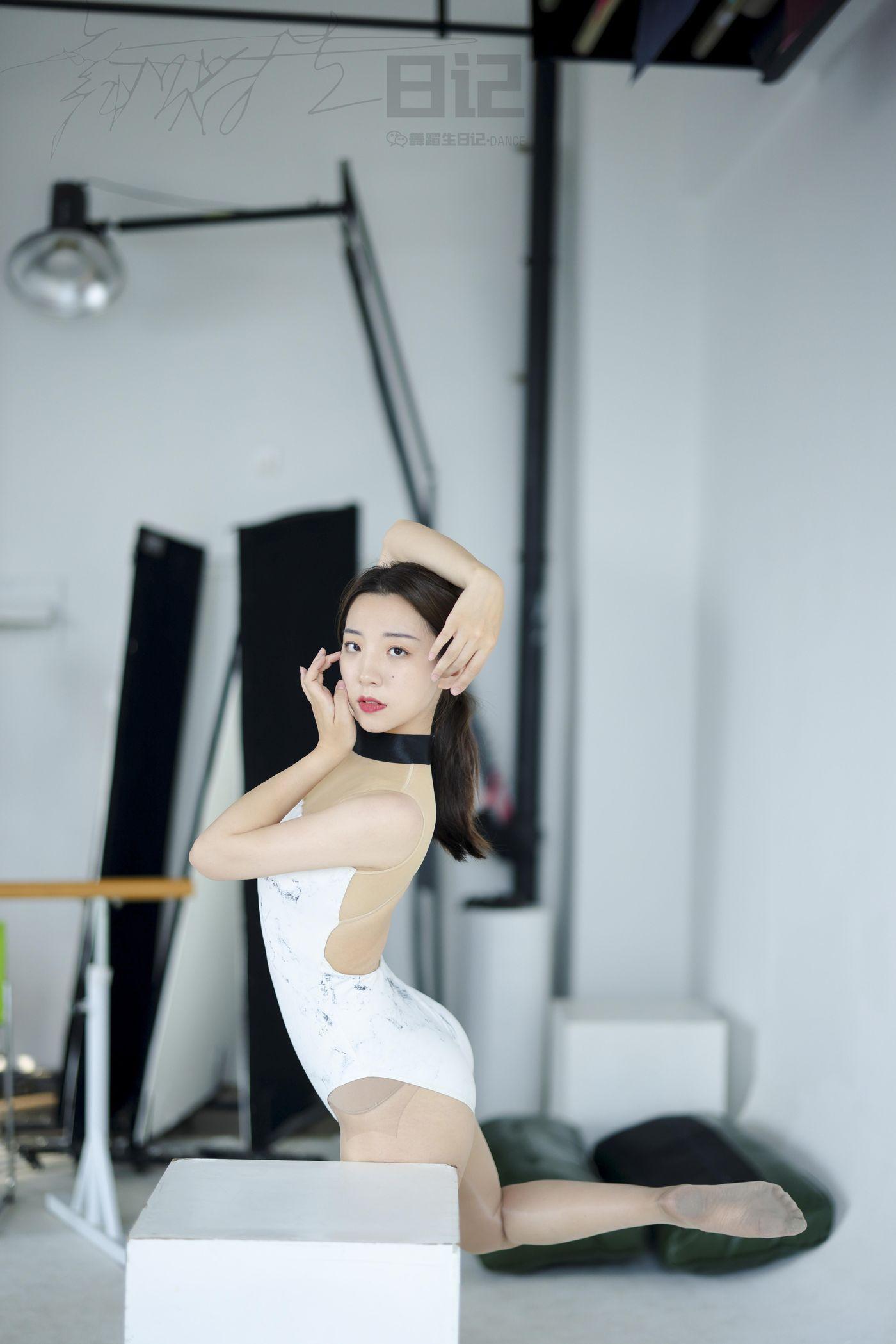 [GALLI嘉丽]舞蹈生日记 068 – 子琪姐姐[53P]插图9