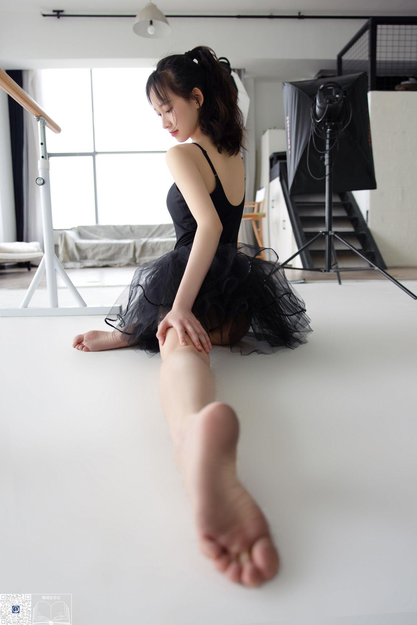 [GALLI嘉丽]舞蹈生日记 042 – 黎黎[43P]插图4