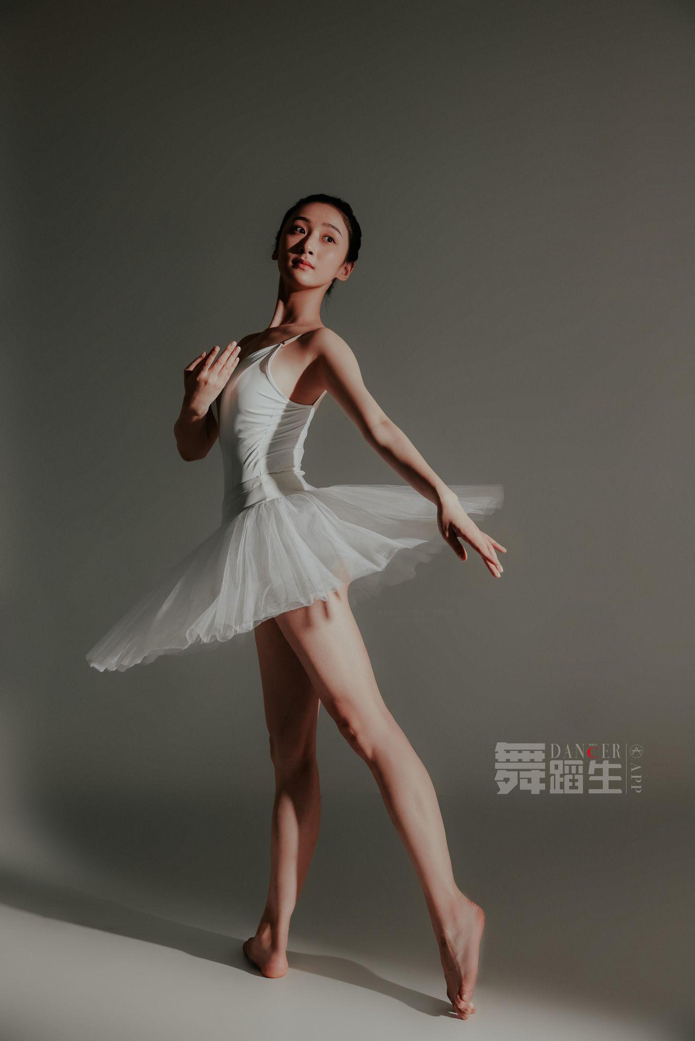 [GALLI嘉丽]舞蹈生日记 088 – 快乐舞步 余羽[40P]插图3