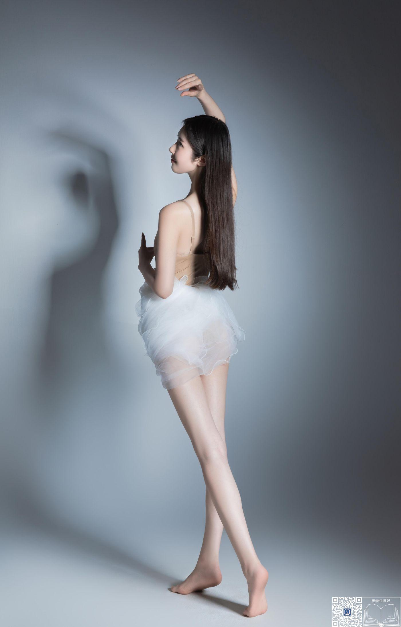 [GALLI嘉丽]舞蹈生日记 017 – 黛西[32P]插图5
