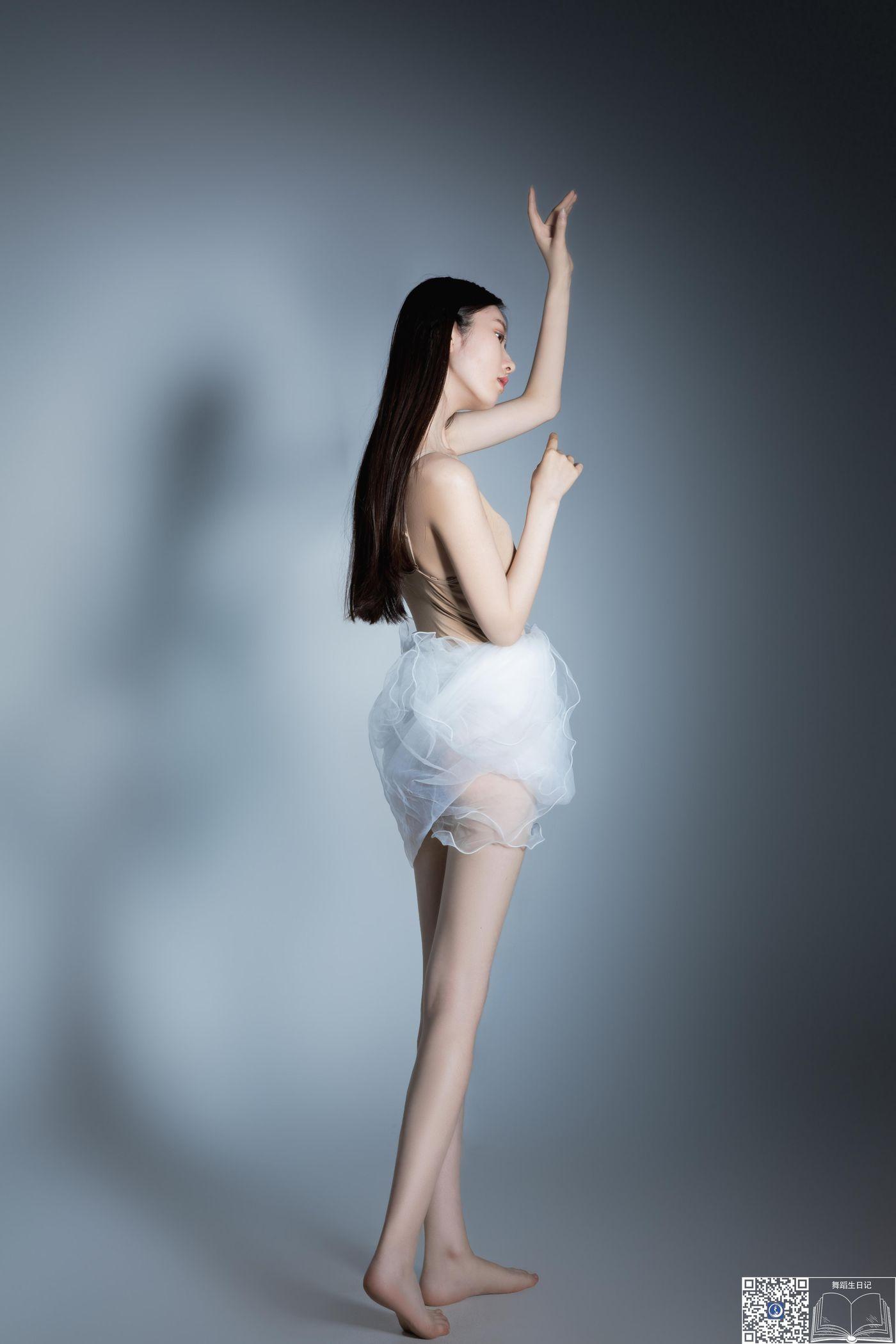 [GALLI嘉丽]舞蹈生日记 017 – 黛西[32P]插图7