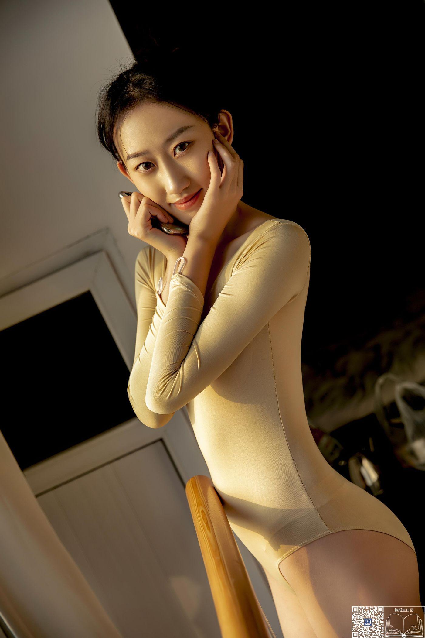 [GALLI嘉丽]舞蹈生日记 031 – 杨光[36P]插图8
