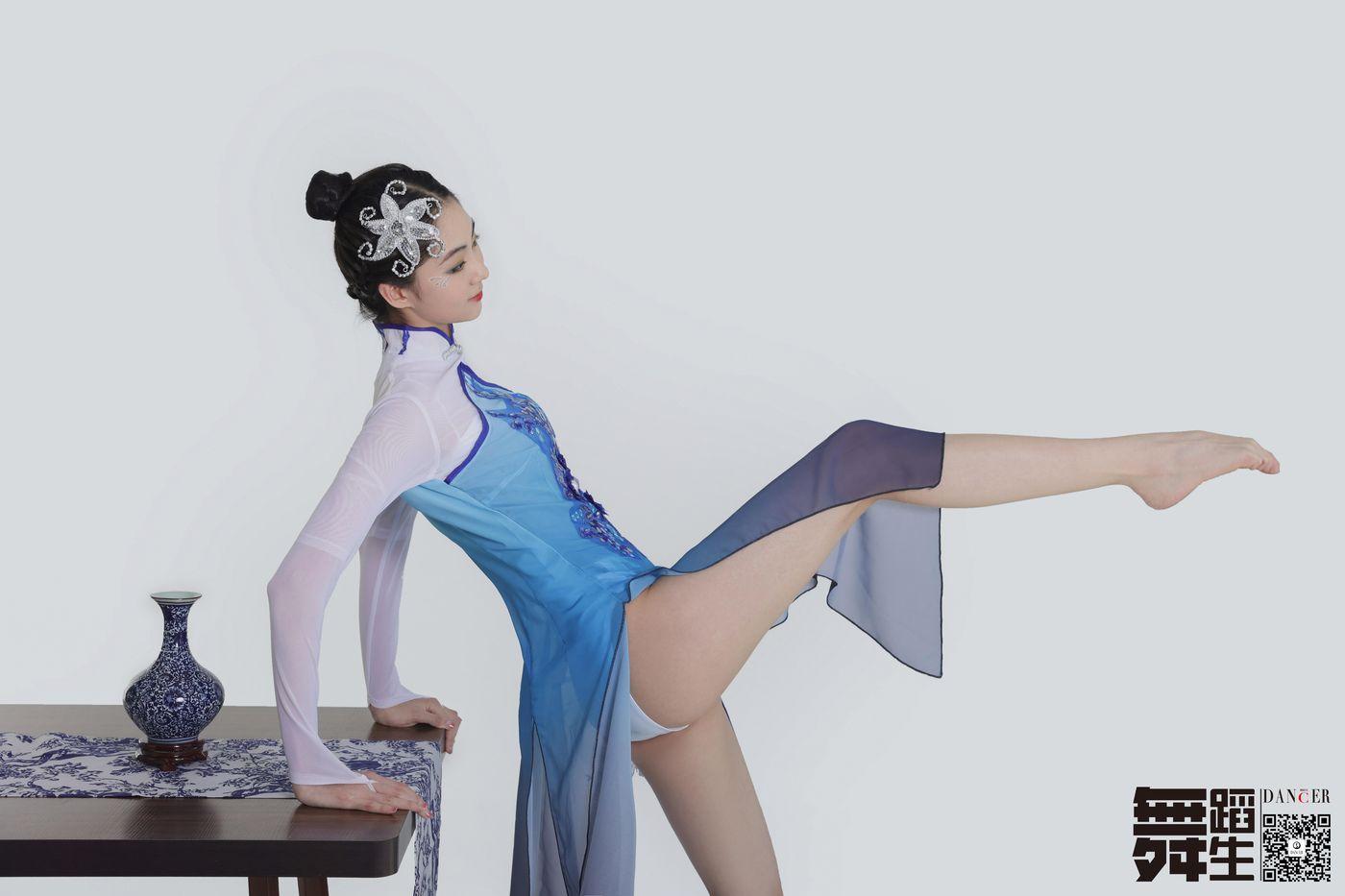 [GALLI嘉丽]舞蹈生日记 104 – 青花瓷 韩玉彤[43P]插图