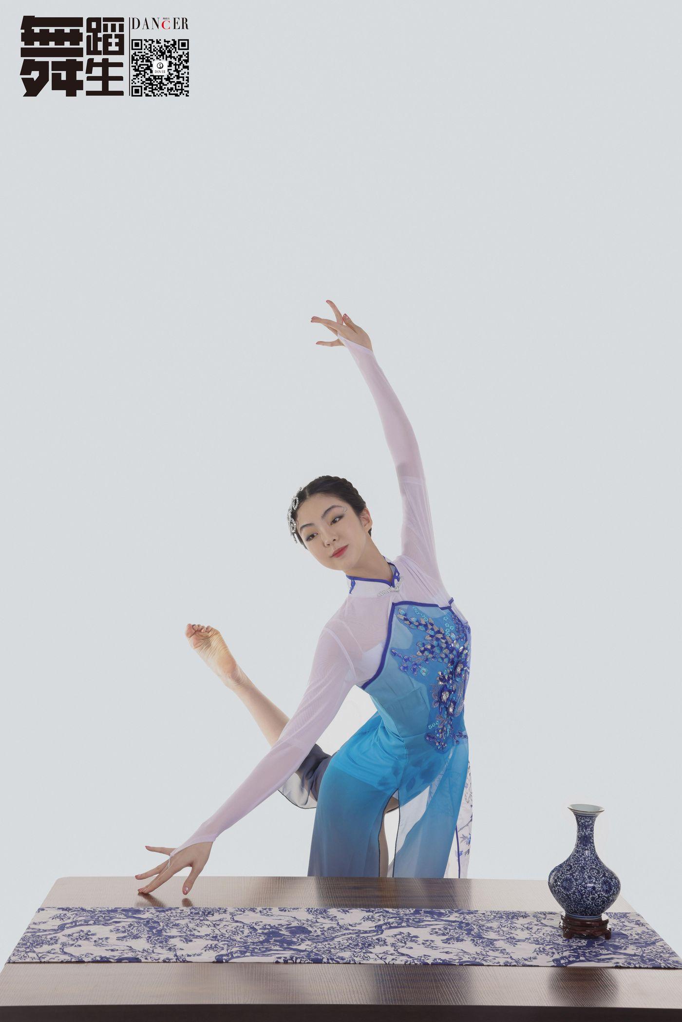 [GALLI嘉丽]舞蹈生日记 104 – 青花瓷 韩玉彤[43P]插图3