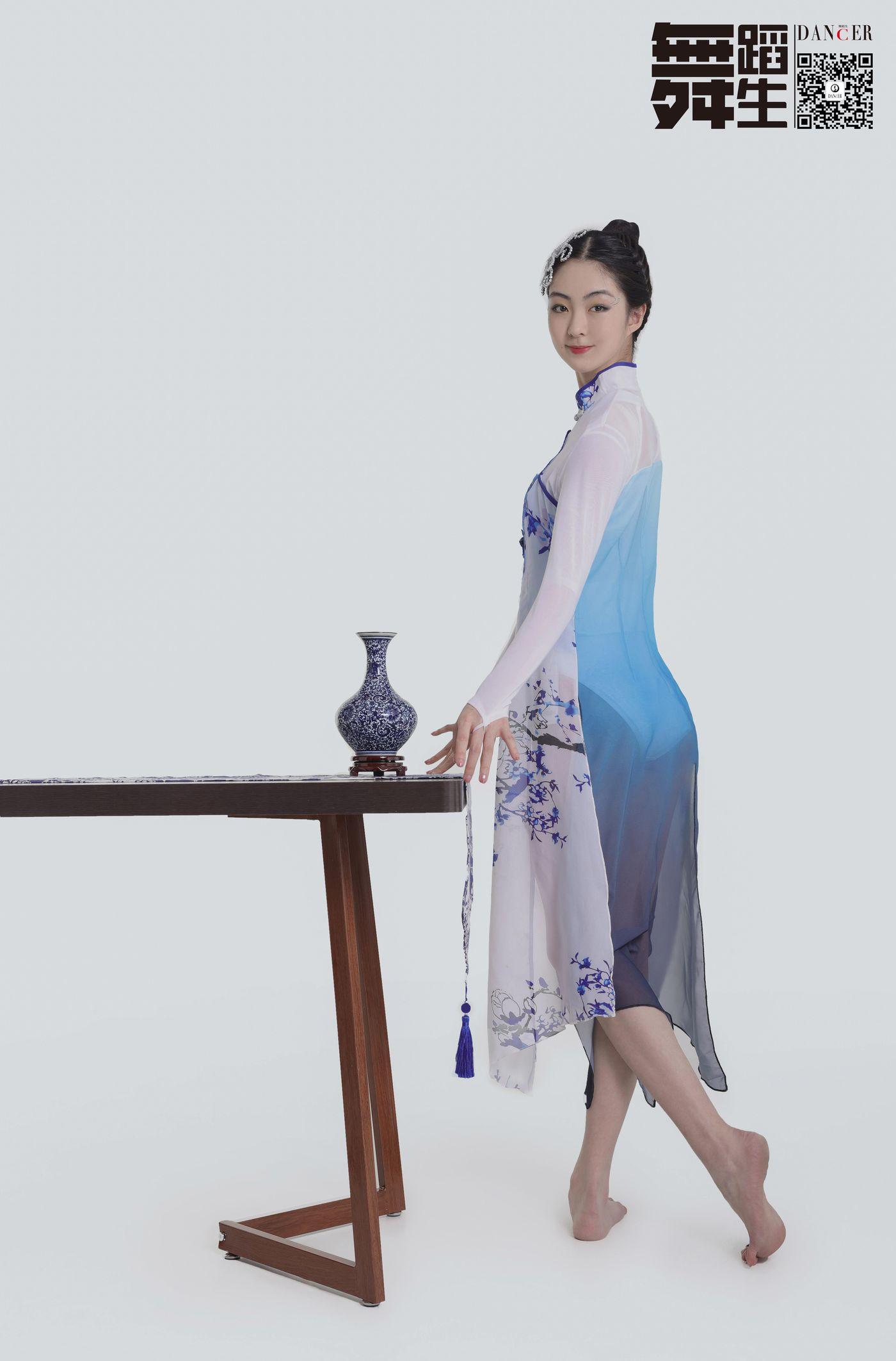 [GALLI嘉丽]舞蹈生日记 104 – 青花瓷 韩玉彤[43P]插图4