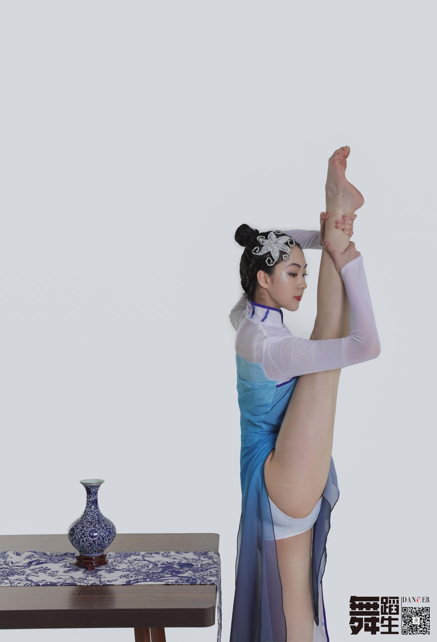 [GALLI嘉丽]舞蹈生日记 104 – 青花瓷 韩玉彤[43P]插图8