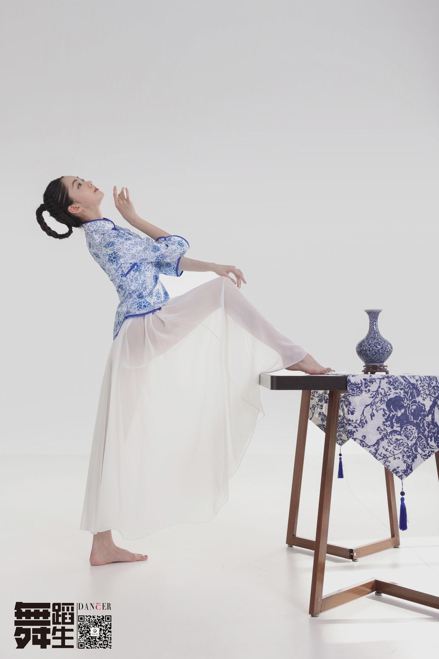 [GALLI嘉丽]舞蹈生日记 104 – 青花瓷 韩玉彤[43P]插图