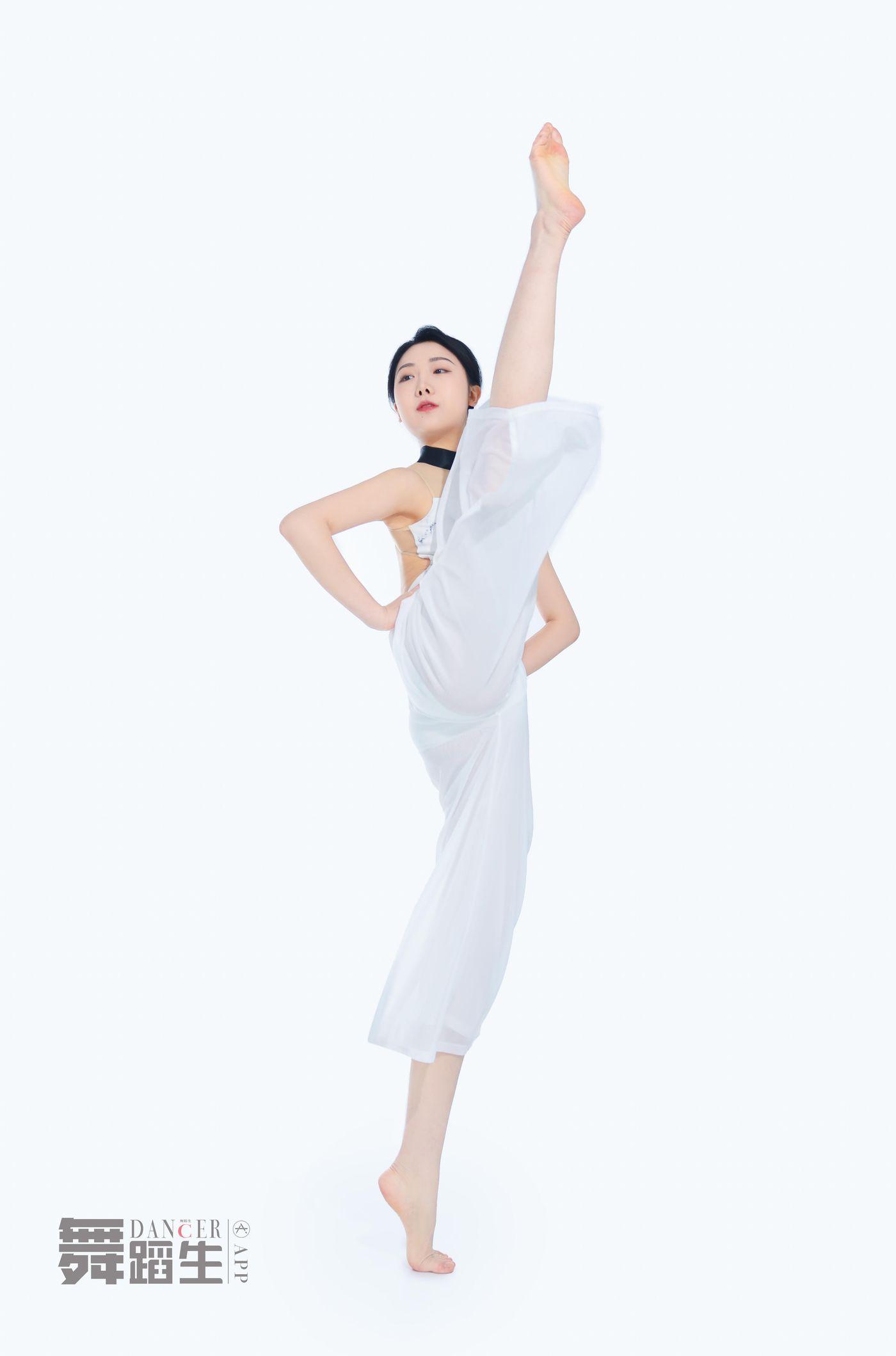 [GALLI嘉丽]舞蹈生日记 083 – 风舞如蝶 薛慧[42P]插图1