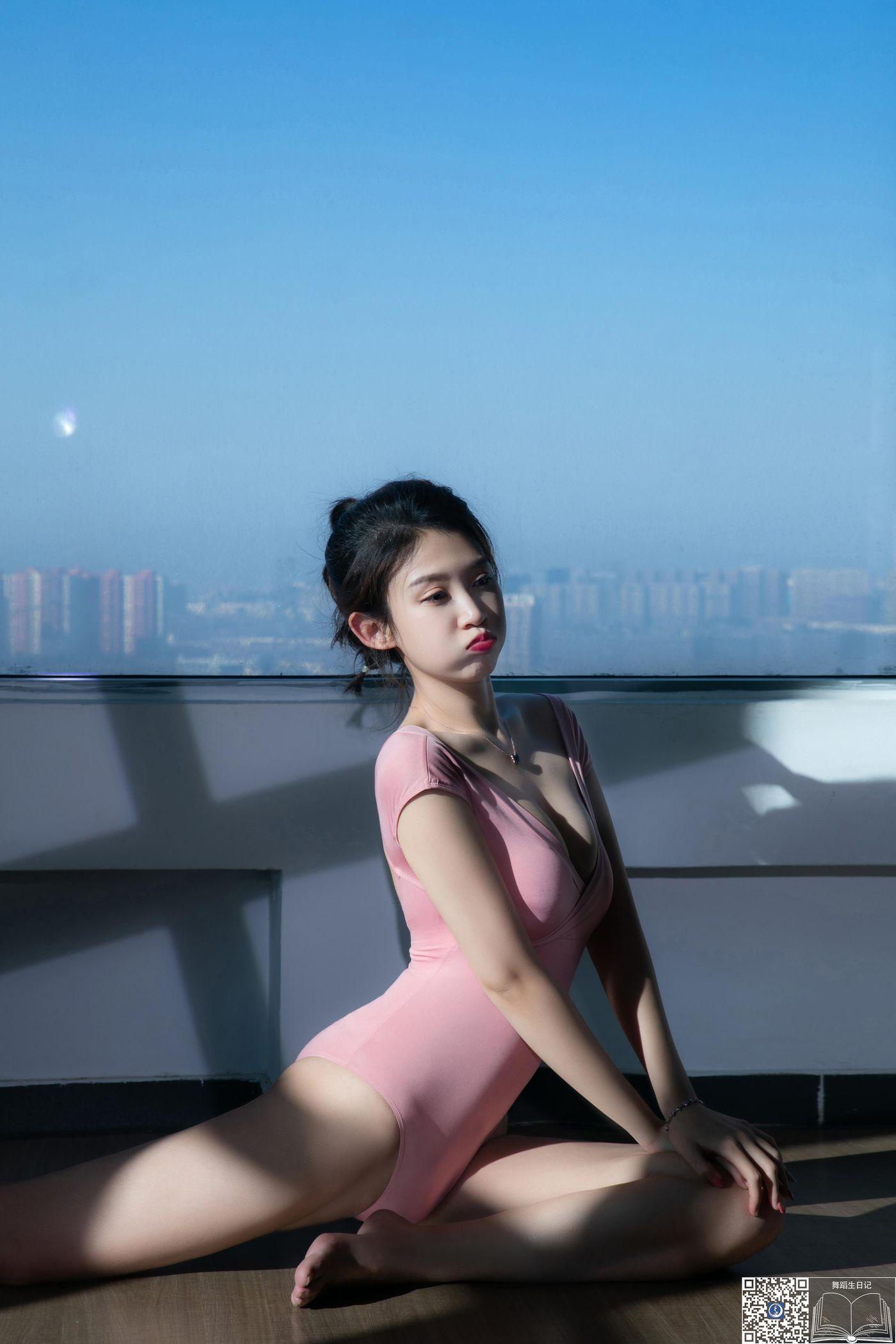 [GALLI嘉丽]舞蹈生日记 037 – 相霖[46P]插图
