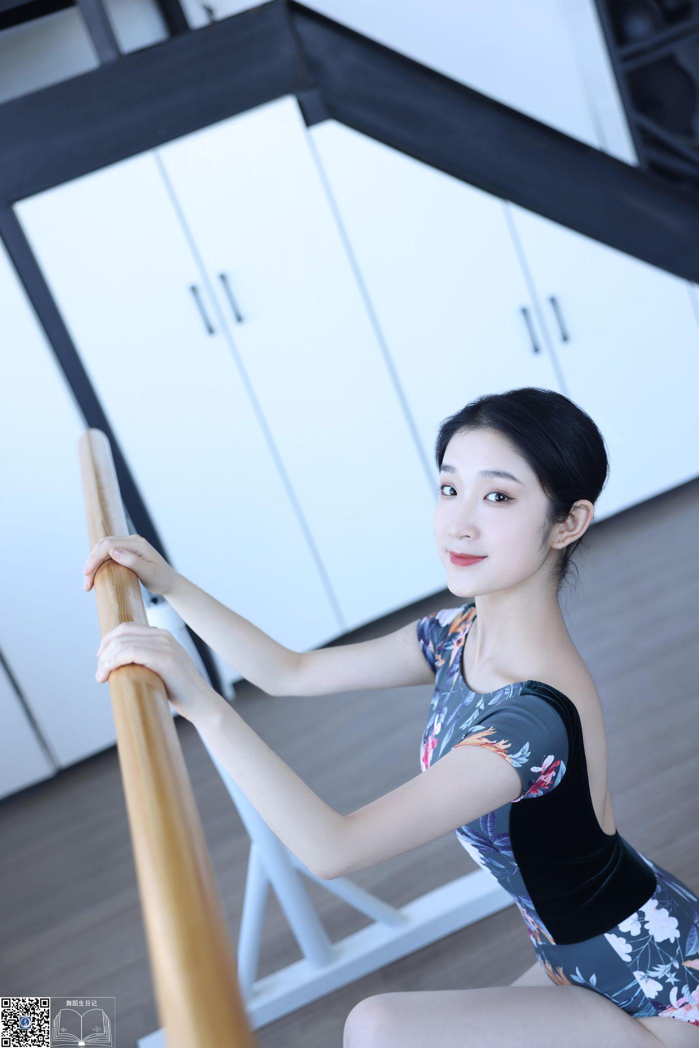 [GALLI嘉丽]舞蹈生日记 049 – 珊珊[42P]插图3