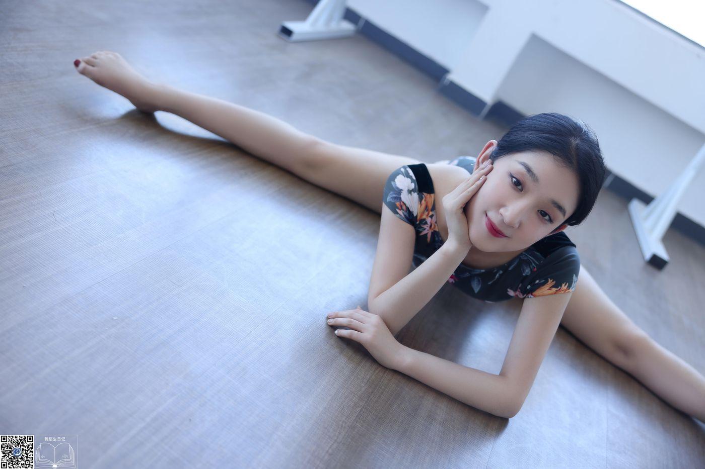 [GALLI嘉丽]舞蹈生日记 049 – 珊珊[42P]插图1