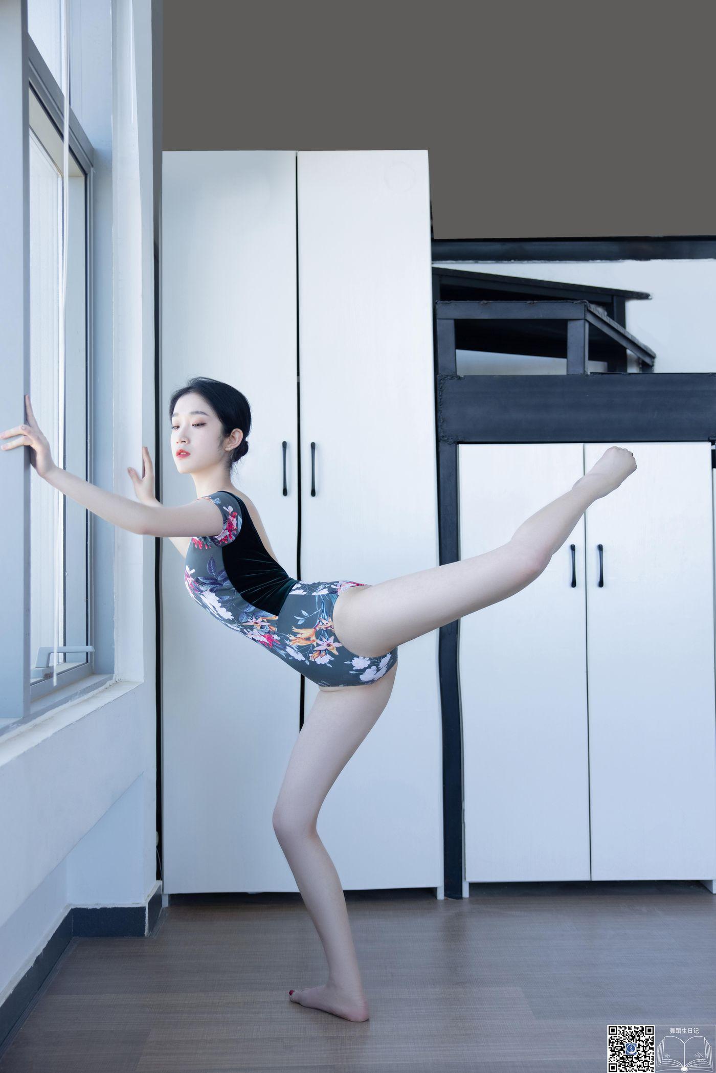 [GALLI嘉丽]舞蹈生日记 049 – 珊珊[42P]插图1