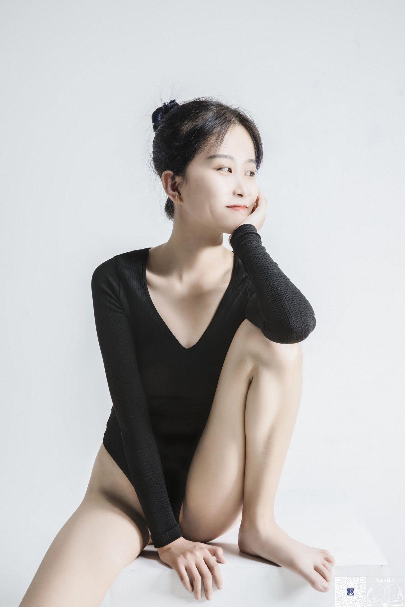 [GALLI嘉丽]舞蹈生日记 021 – 苗苗[30P]插图6