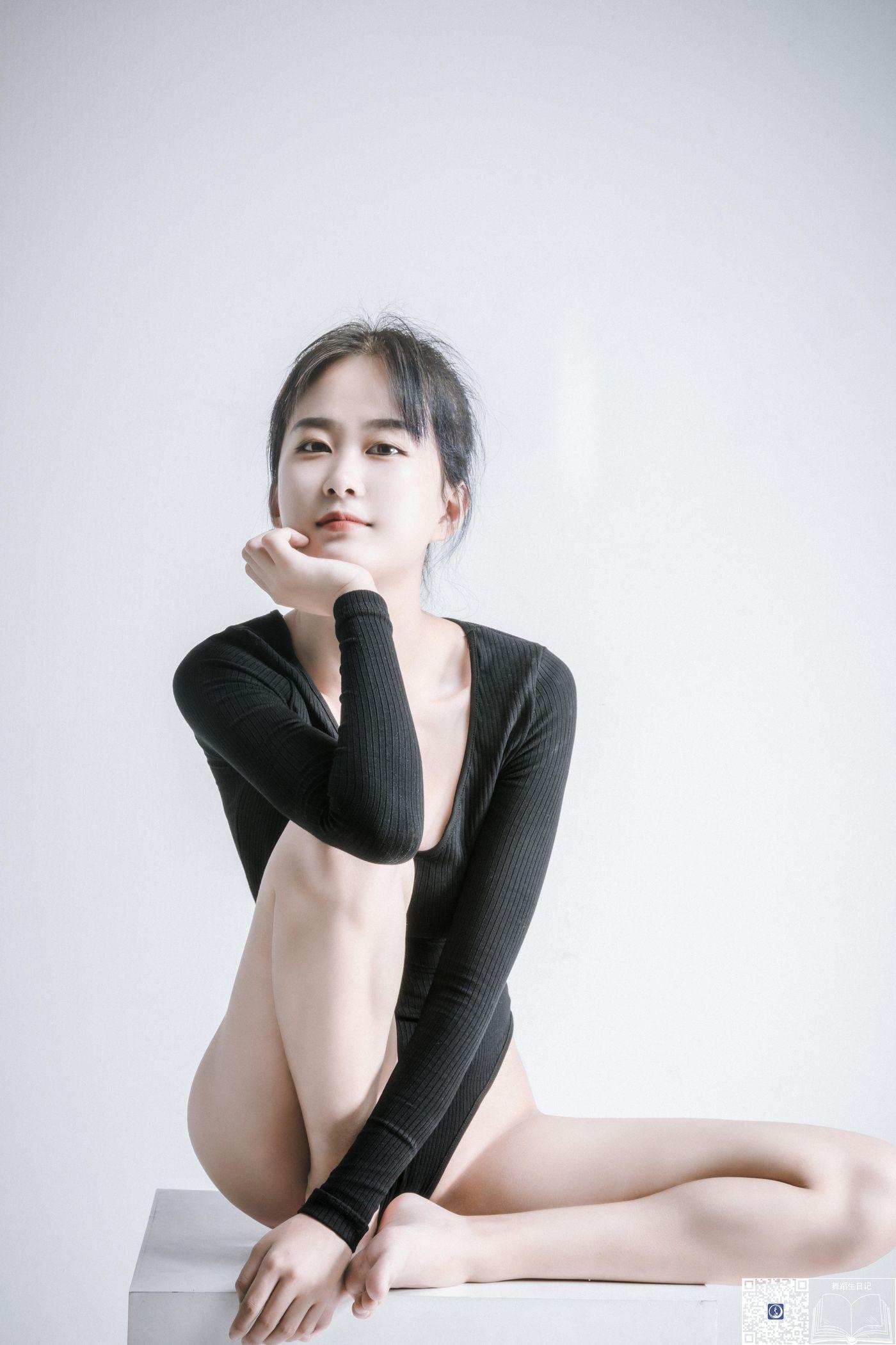 [GALLI嘉丽]舞蹈生日记 021 – 苗苗[30P]插图9