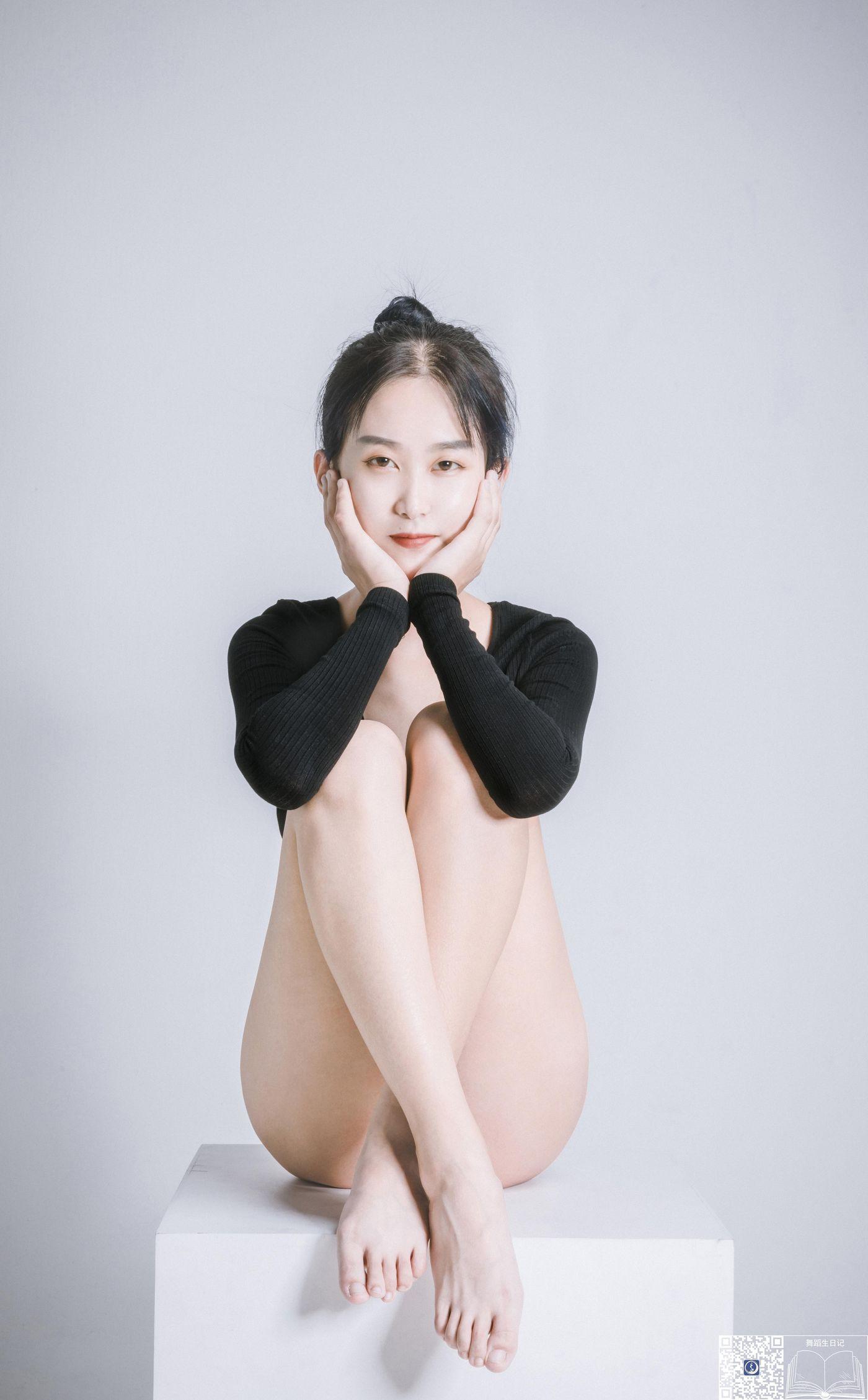[GALLI嘉丽]舞蹈生日记 021 – 苗苗[30P]插图4