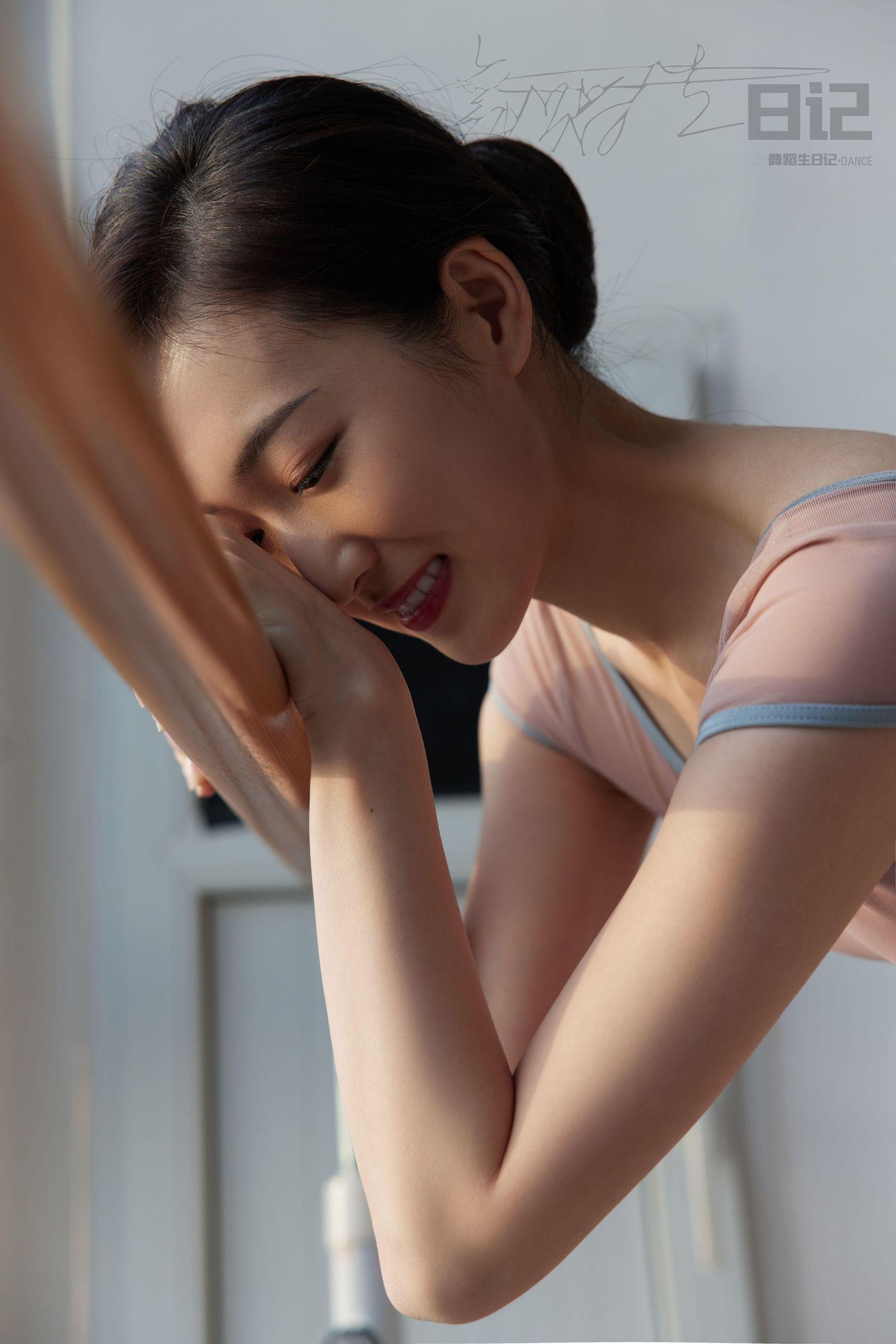 [GALLI嘉丽]舞蹈生日记 084 – 咚咚[58P]插图