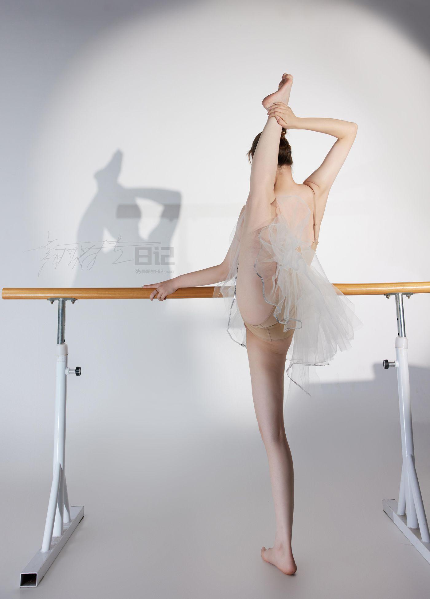 [GALLI嘉丽]舞蹈生日记 076 – 高雯雯[41P]插图1