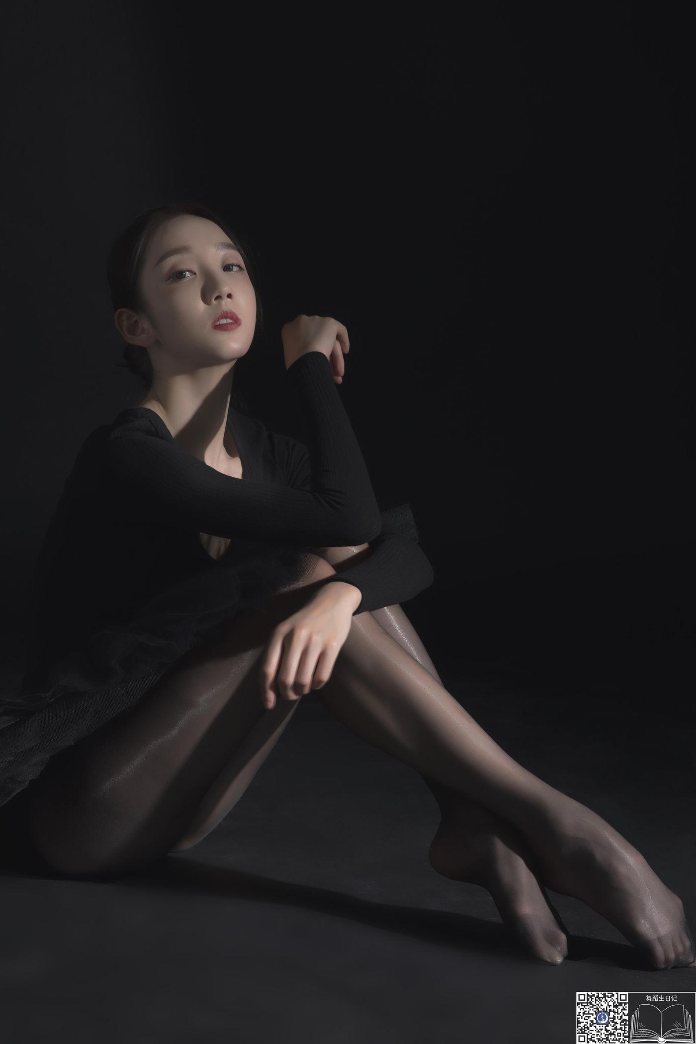 [GALLI嘉丽]舞蹈生日记 099 – 清清老师[44P]插图