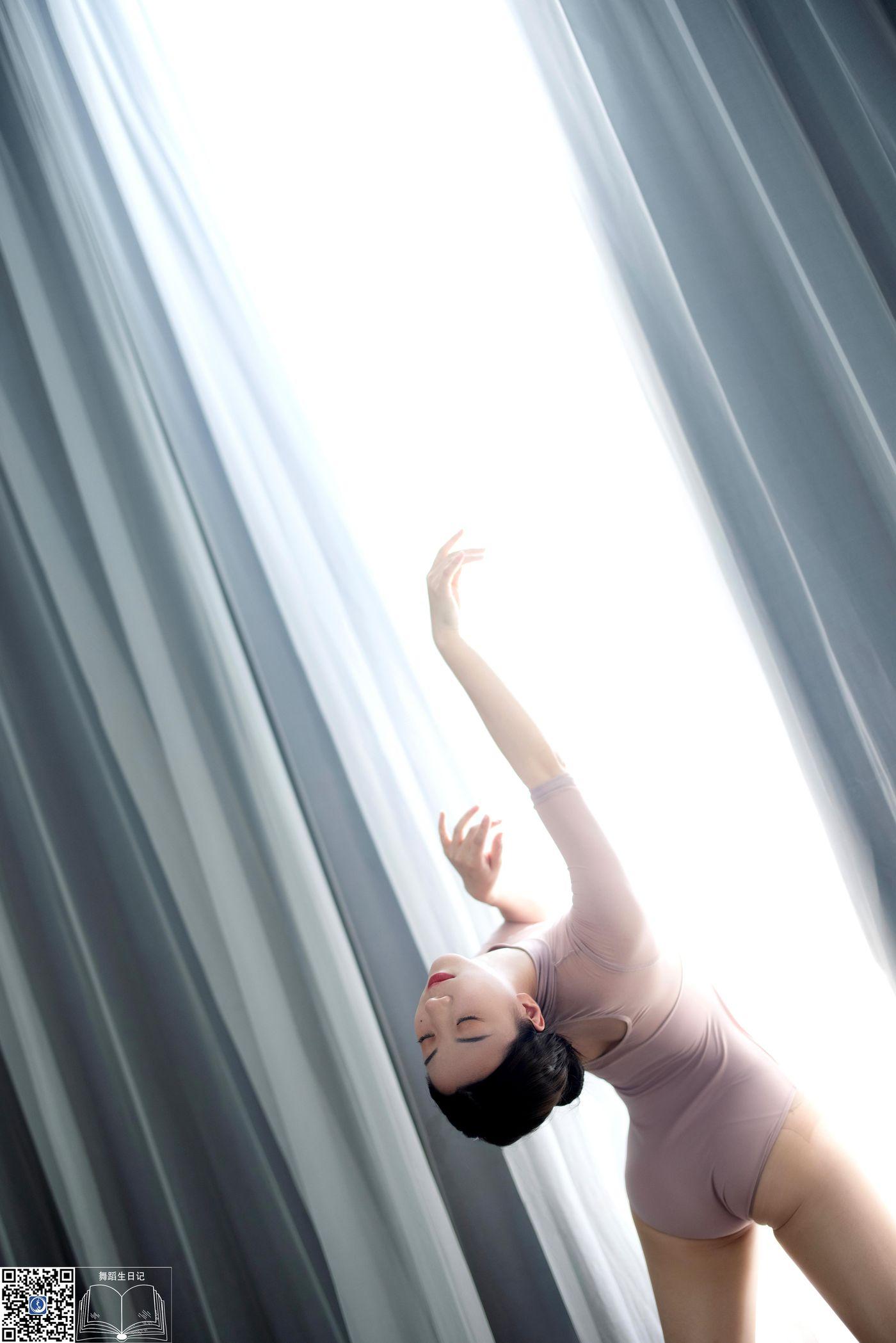 [GALLI嘉丽]舞蹈生日记 058 – 子琪姐姐[44P]插图1