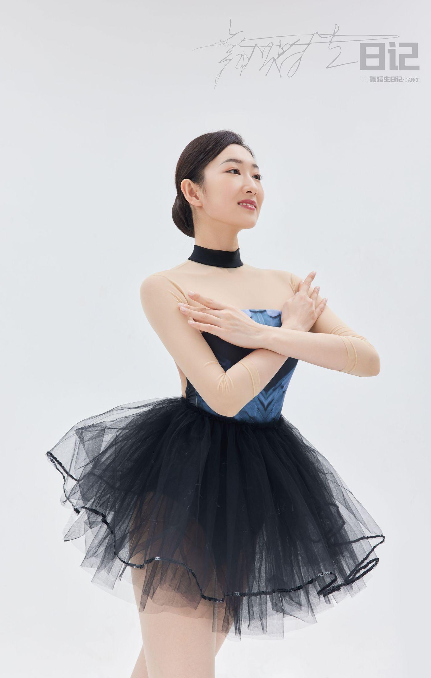[GALLI嘉丽]舞蹈生日记 085 – 咚咚[33P]插图8