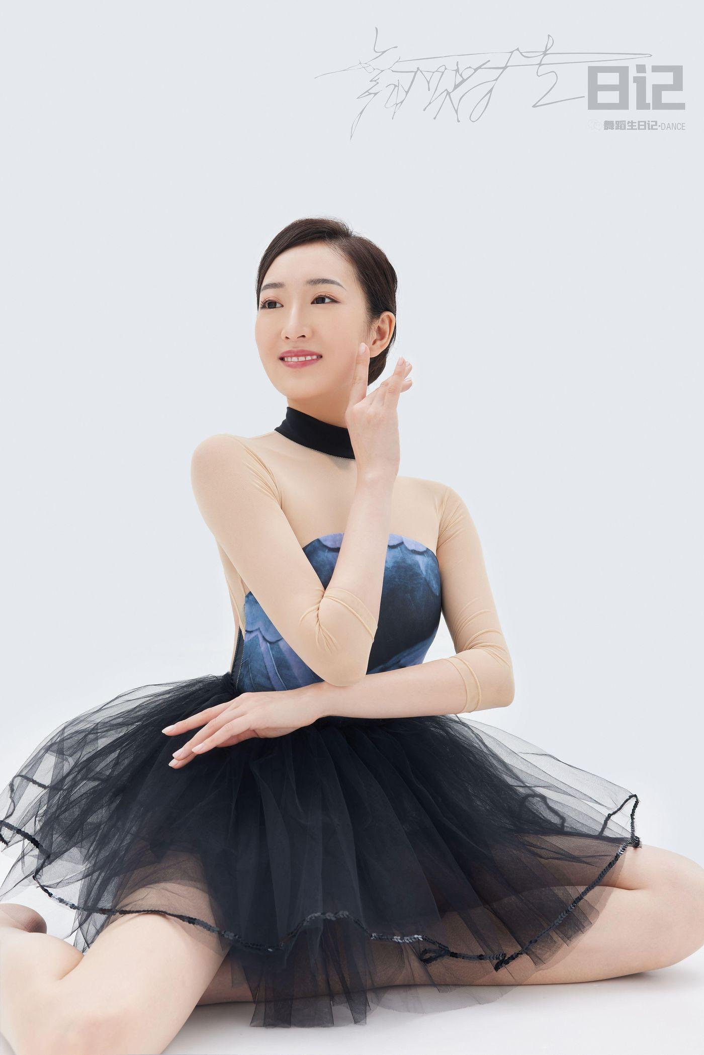 [GALLI嘉丽]舞蹈生日记 085 – 咚咚[33P]插图1