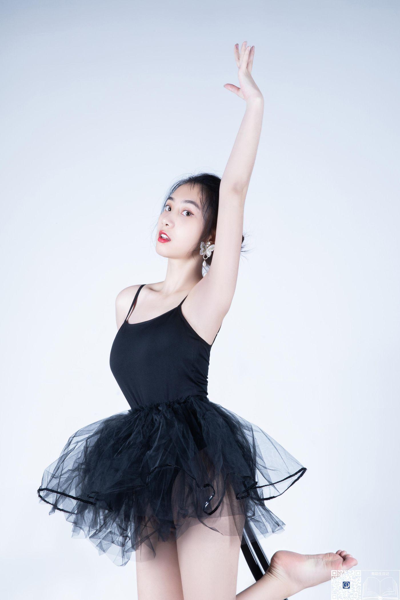[GALLI嘉丽]舞蹈生日记 019 – 唐可[28P]插图7