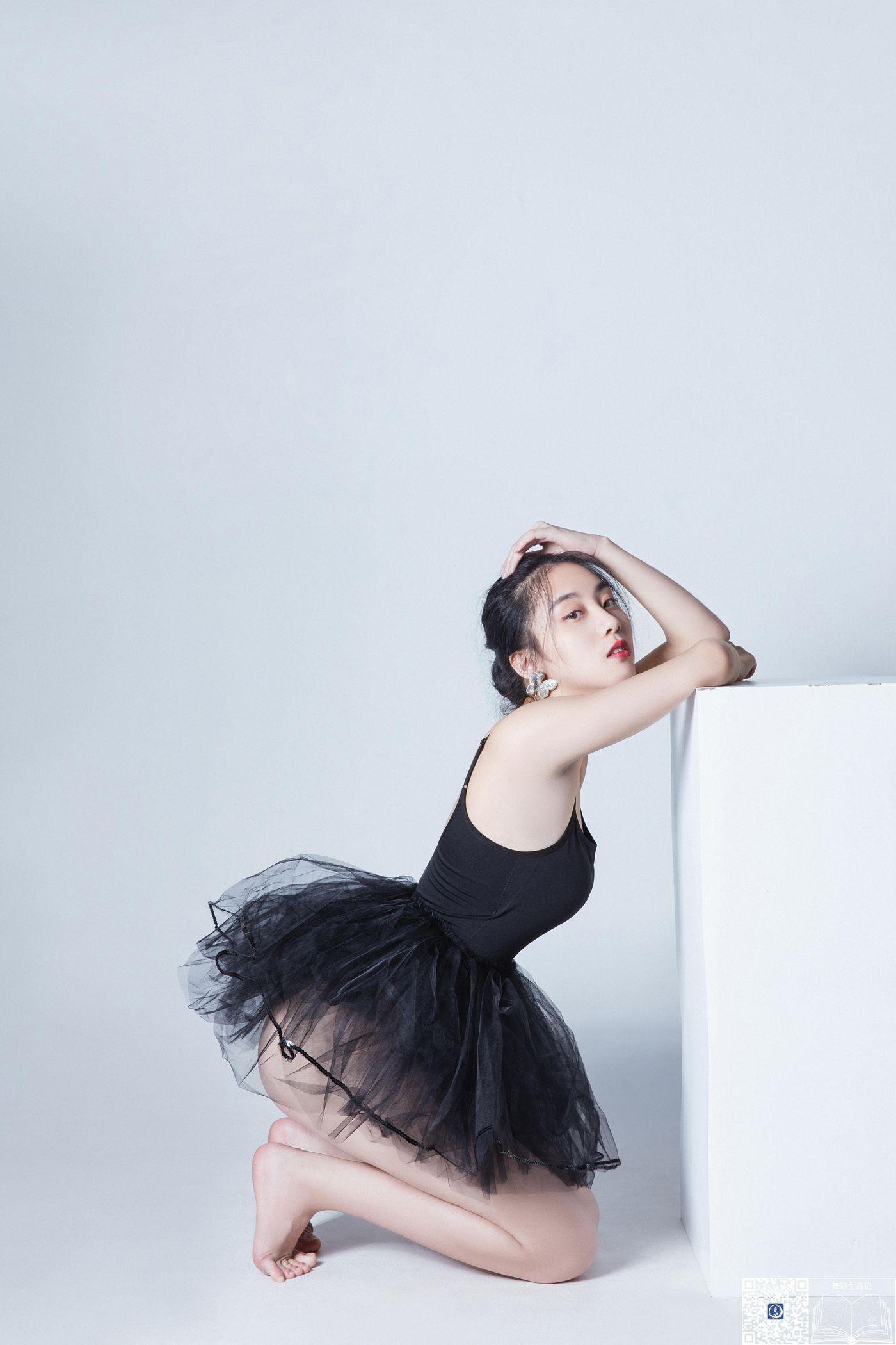 [GALLI嘉丽]舞蹈生日记 019 – 唐可[28P]插图7