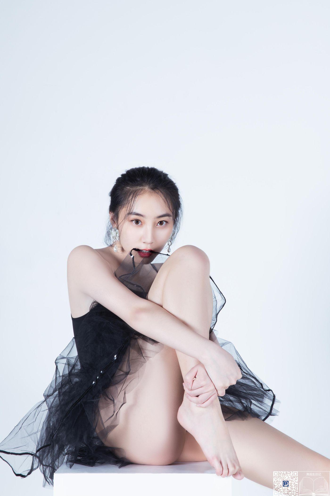 [GALLI嘉丽]舞蹈生日记 019 – 唐可[28P]插图8