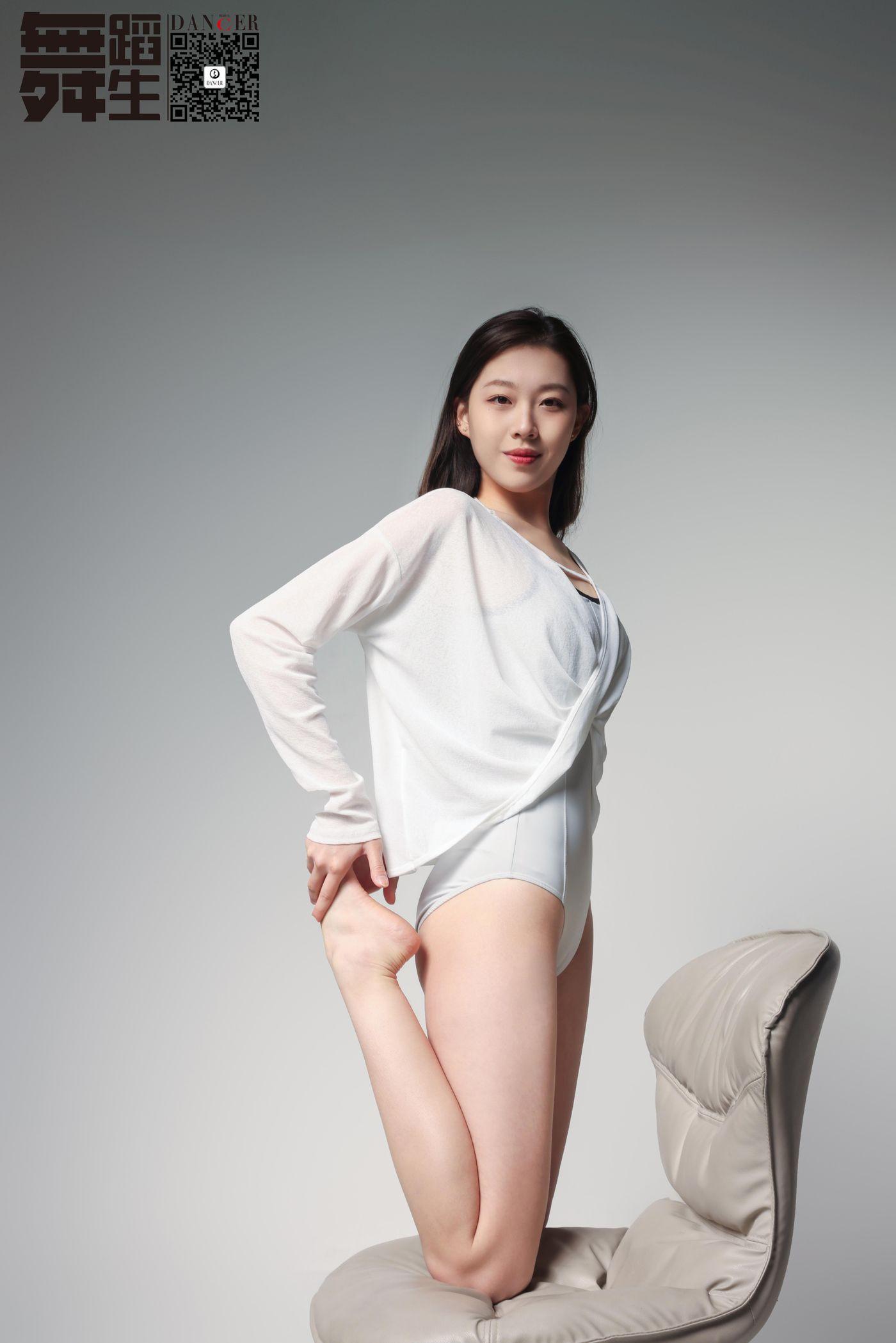 [GALLI嘉丽]舞蹈生日记 113 – 羽[43P]插图1