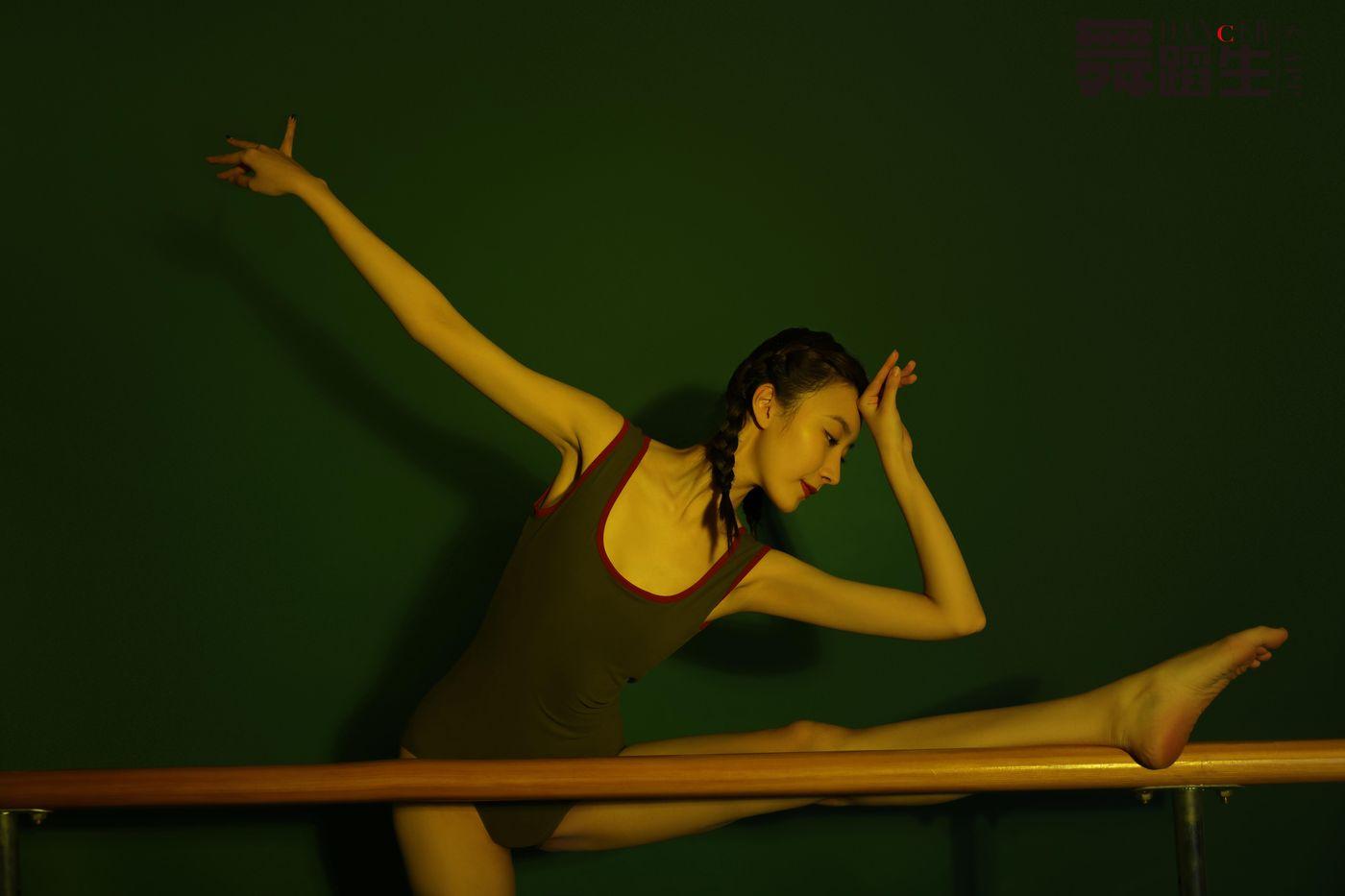 [GALLI嘉丽]舞蹈生日记 093 – 芳华 张樱山[52P]插图3