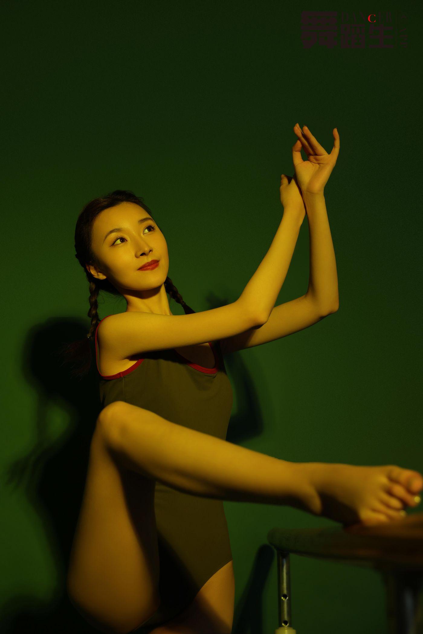 [GALLI嘉丽]舞蹈生日记 093 – 芳华 张樱山[52P]插图6