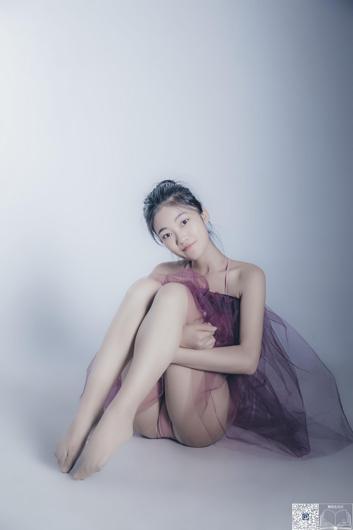 [GALLI嘉丽]舞蹈生日记 024 – 星利[41P]插图1