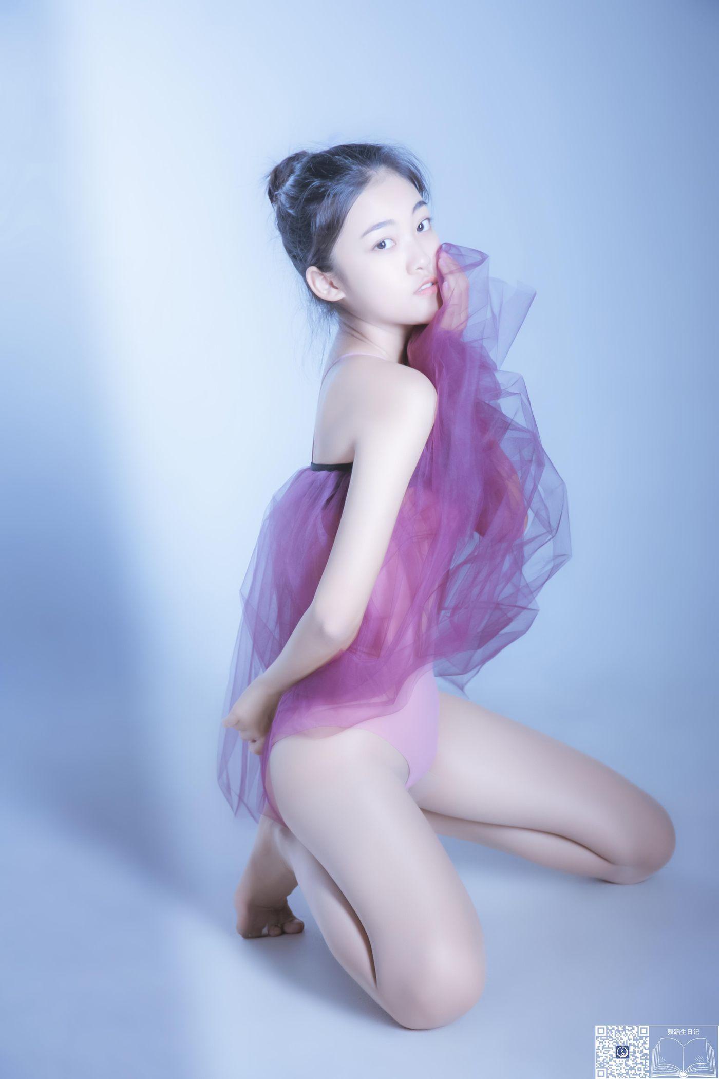 [GALLI嘉丽]舞蹈生日记 024 – 星利[41P]插图
