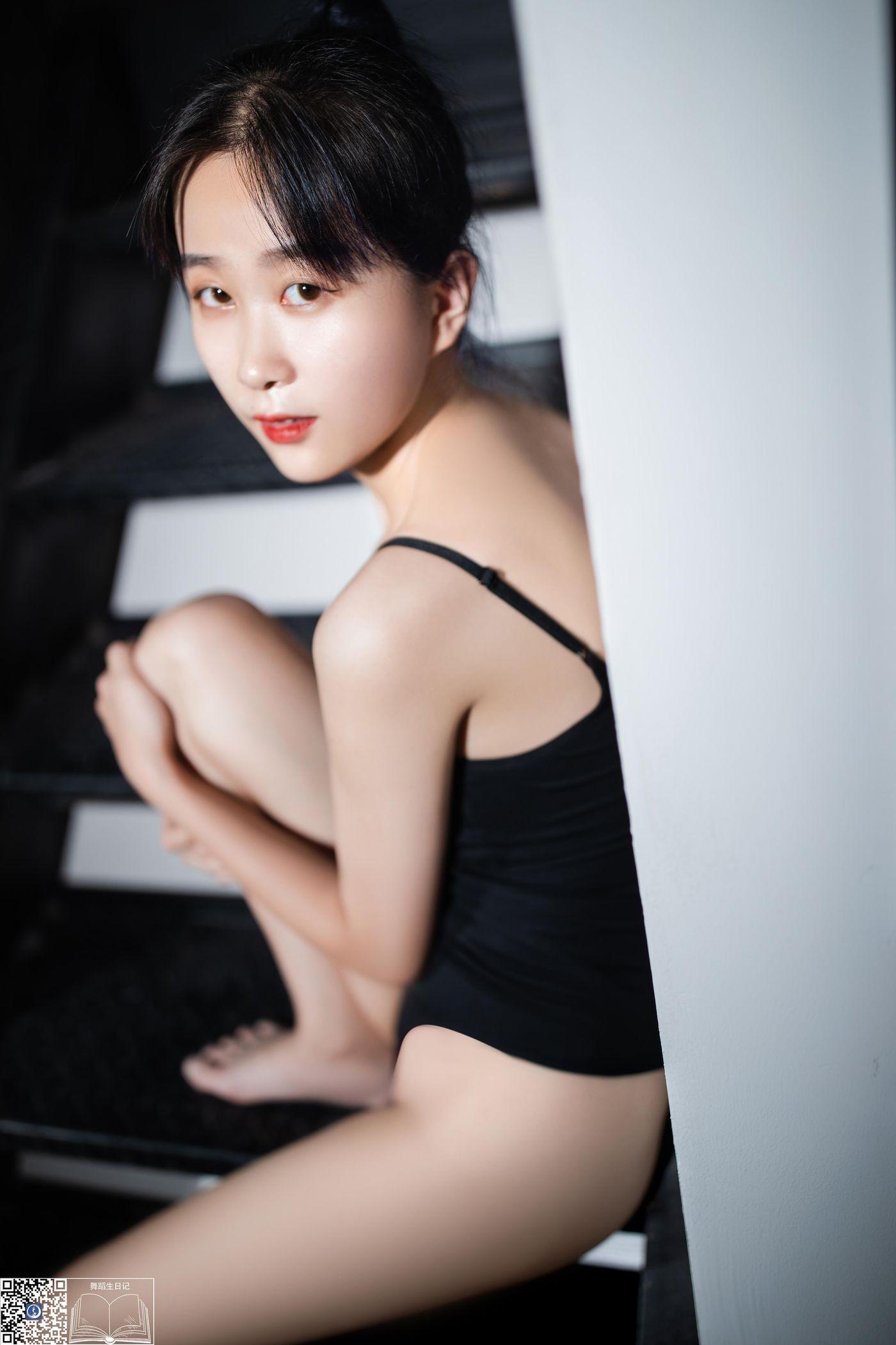 [GALLI嘉丽]舞蹈生日记 027 – 苗苗[30P]插图