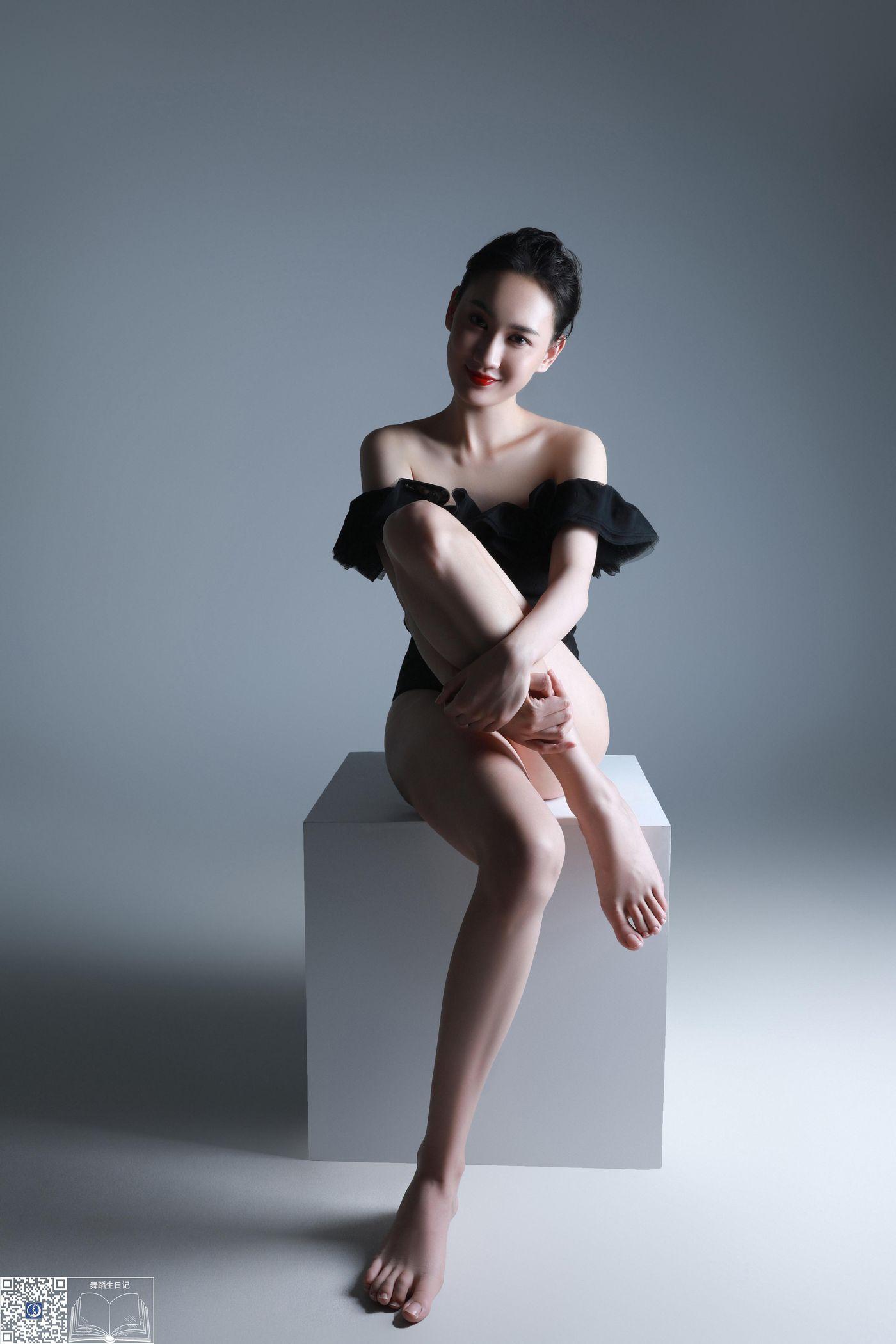 [GALLI嘉丽]舞蹈生日记 014 – POPPY[36P]插图2