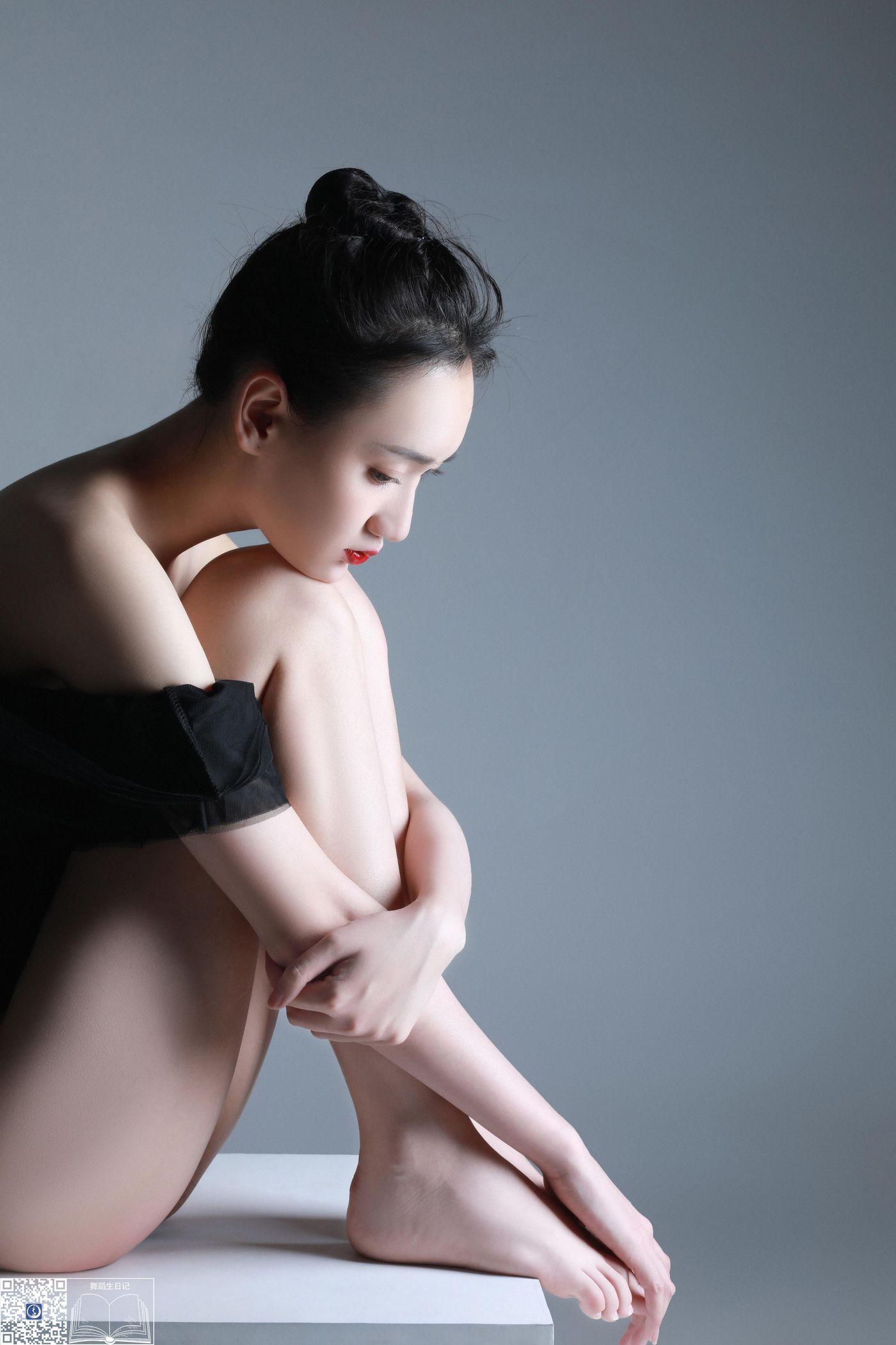 [GALLI嘉丽]舞蹈生日记 014 – POPPY[36P]插图4